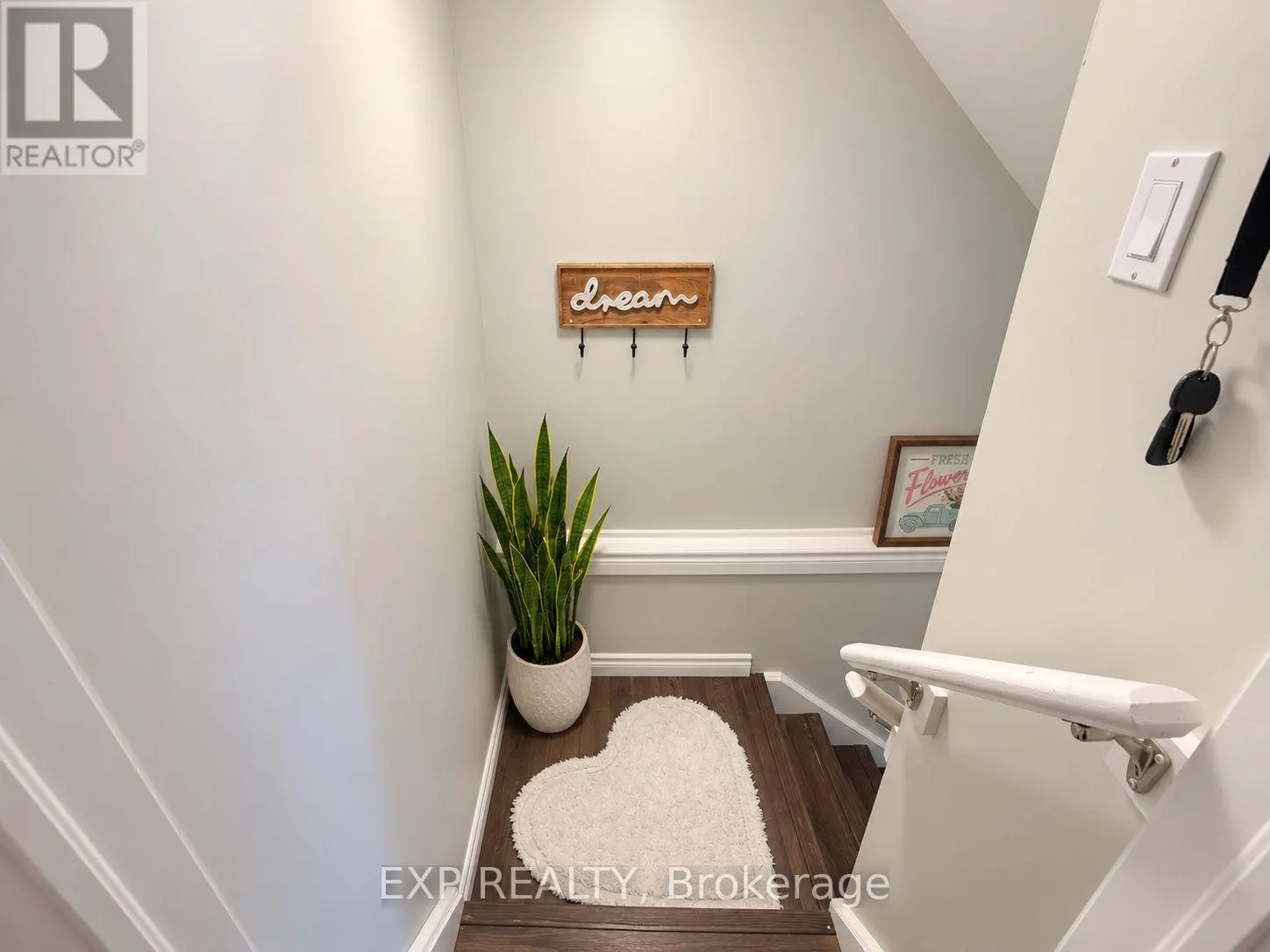 108 ROSELAWN CRESCENT