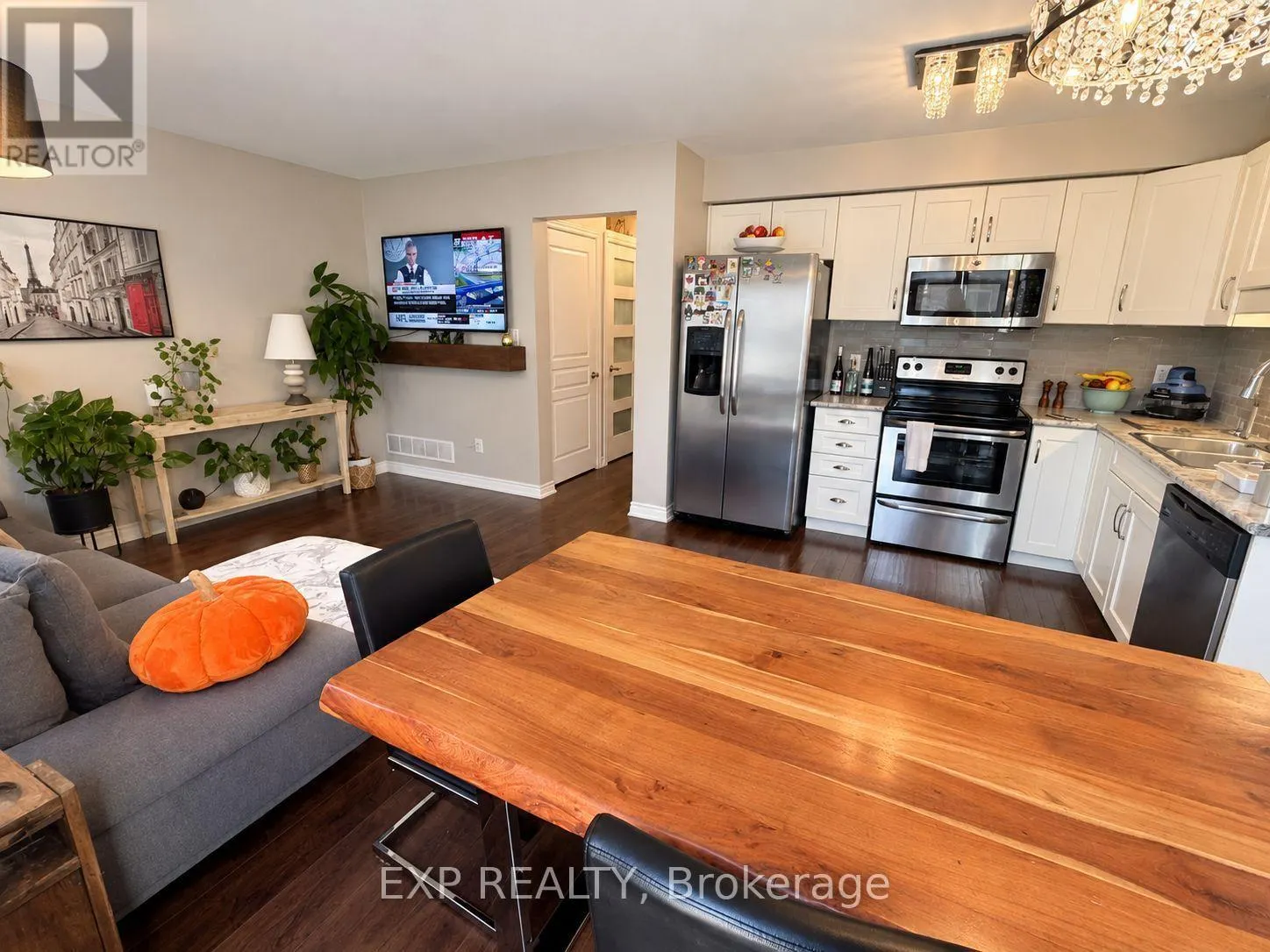 108 ROSELAWN CRESCENT