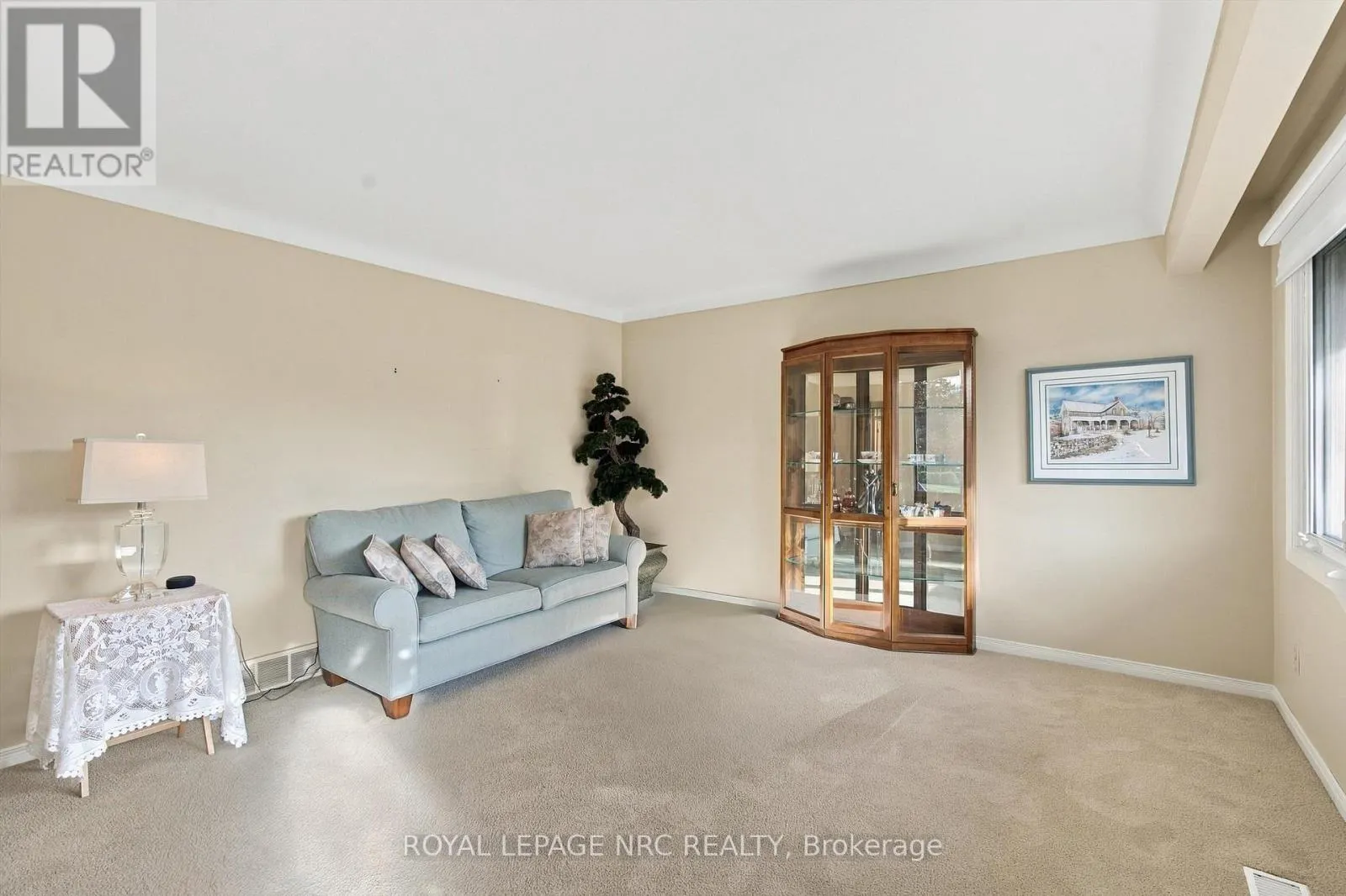 13 HARDWOOD GROVE