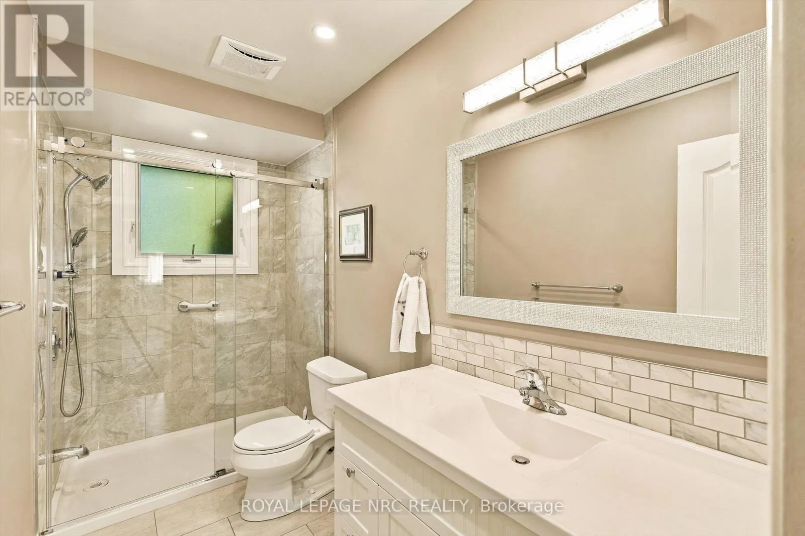 13 HARDWOOD GROVE