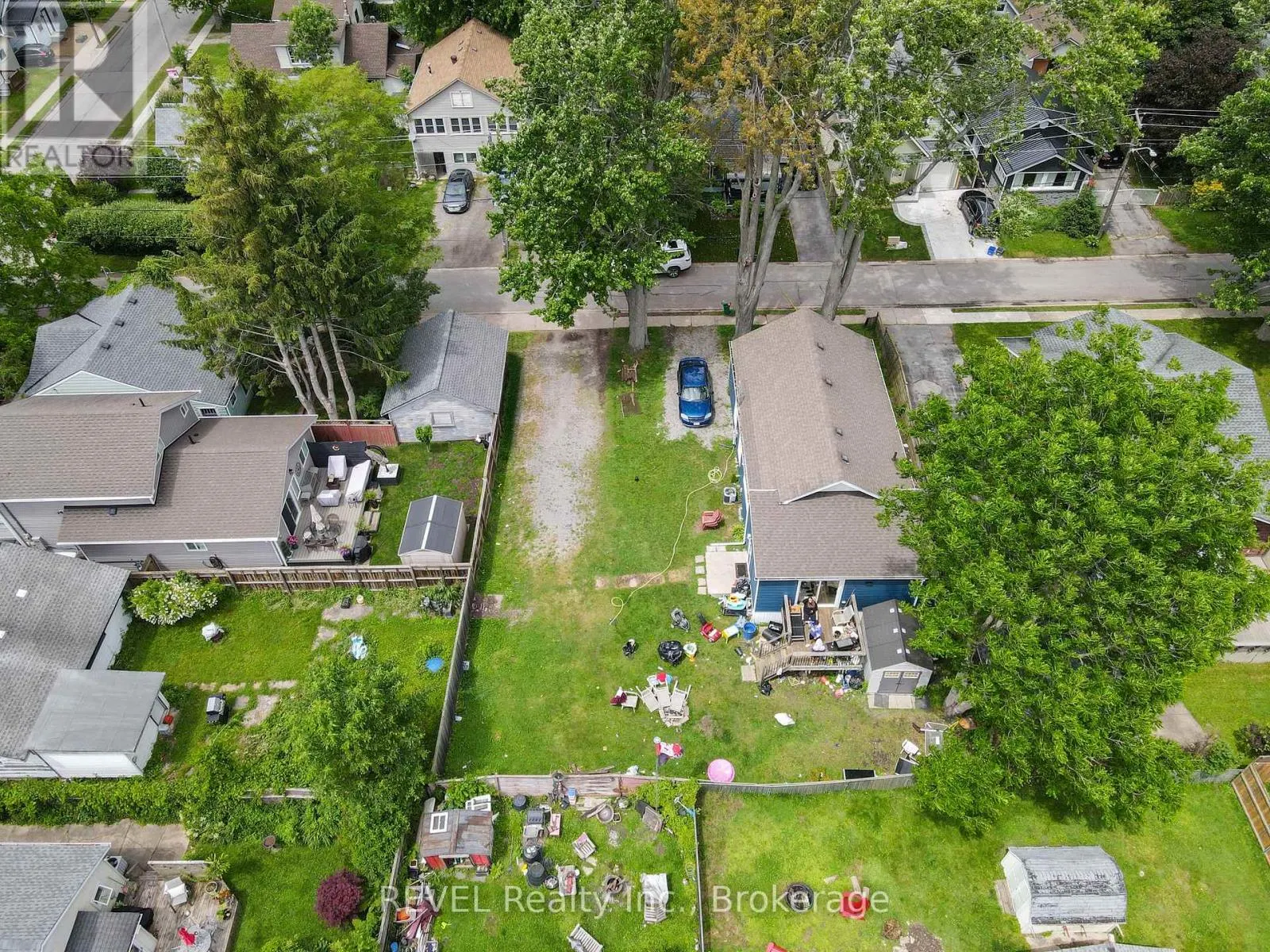 3921 VICTORIA ROAD