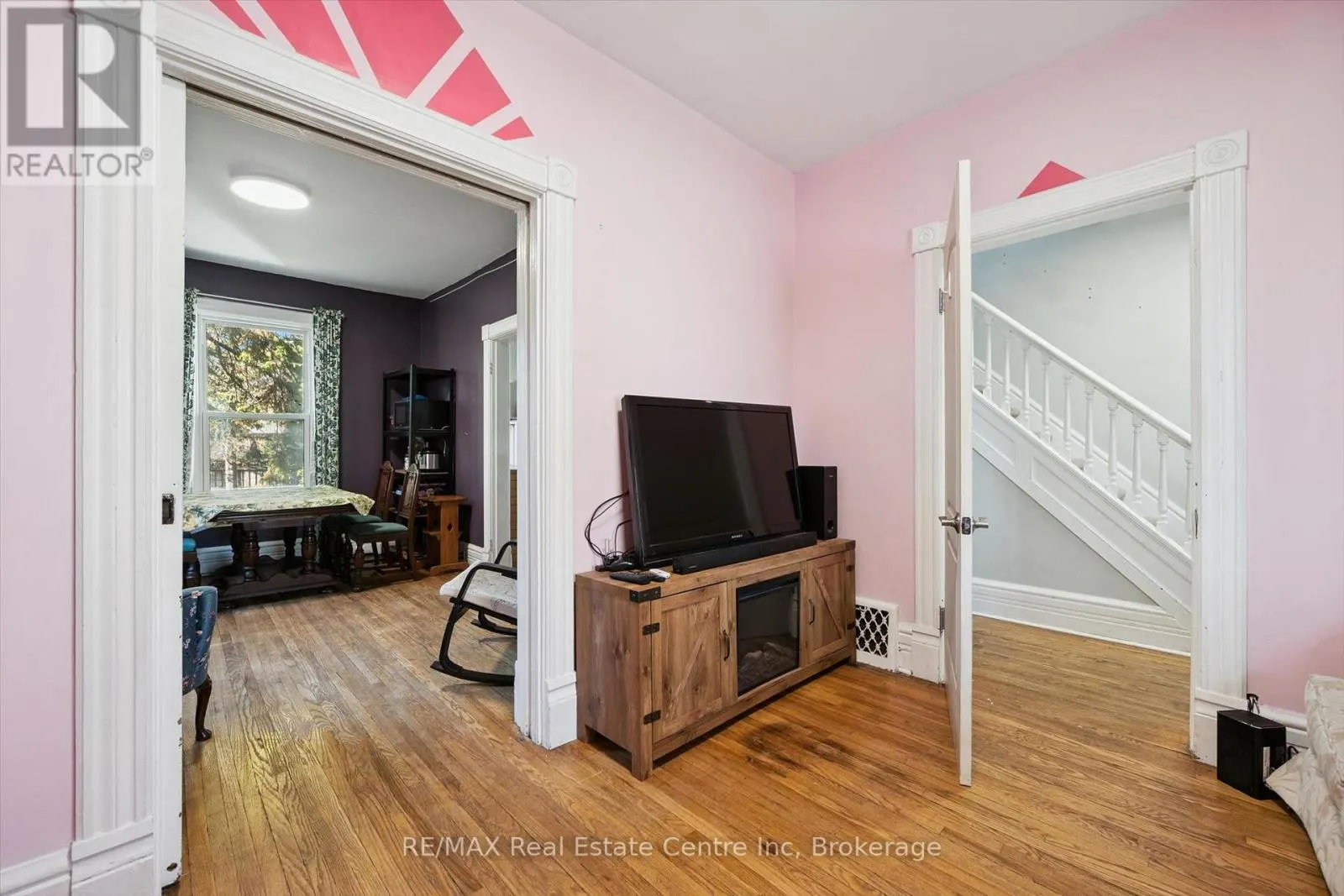 172 YORK ROAD