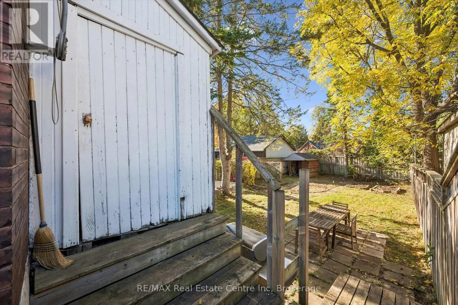 172 YORK ROAD