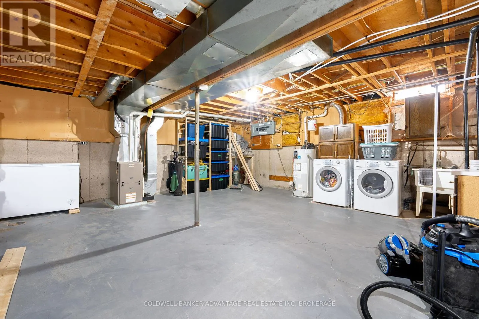 25 NEWLEAF CRESCENT