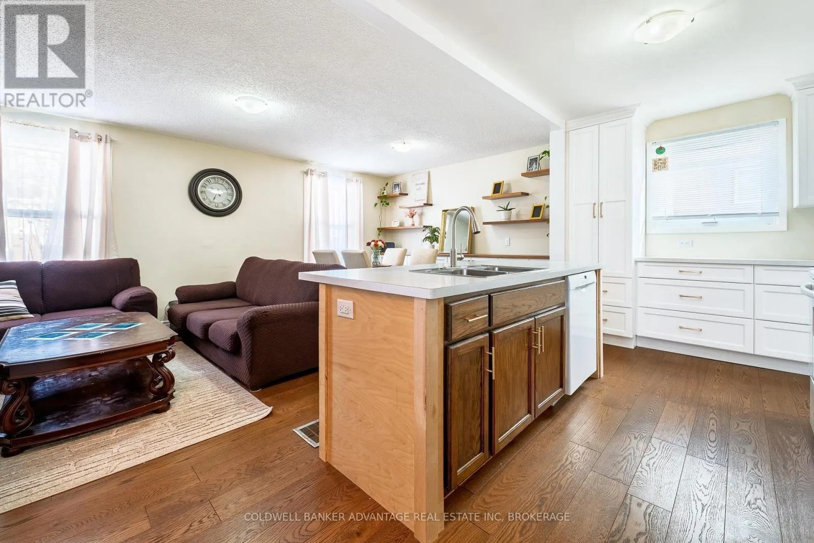25 NEWLEAF CRESCENT