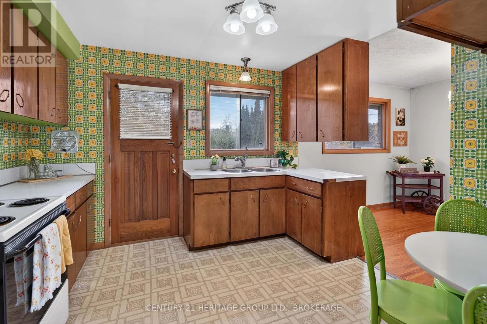 306 NORMAN ROGERS DRIVE