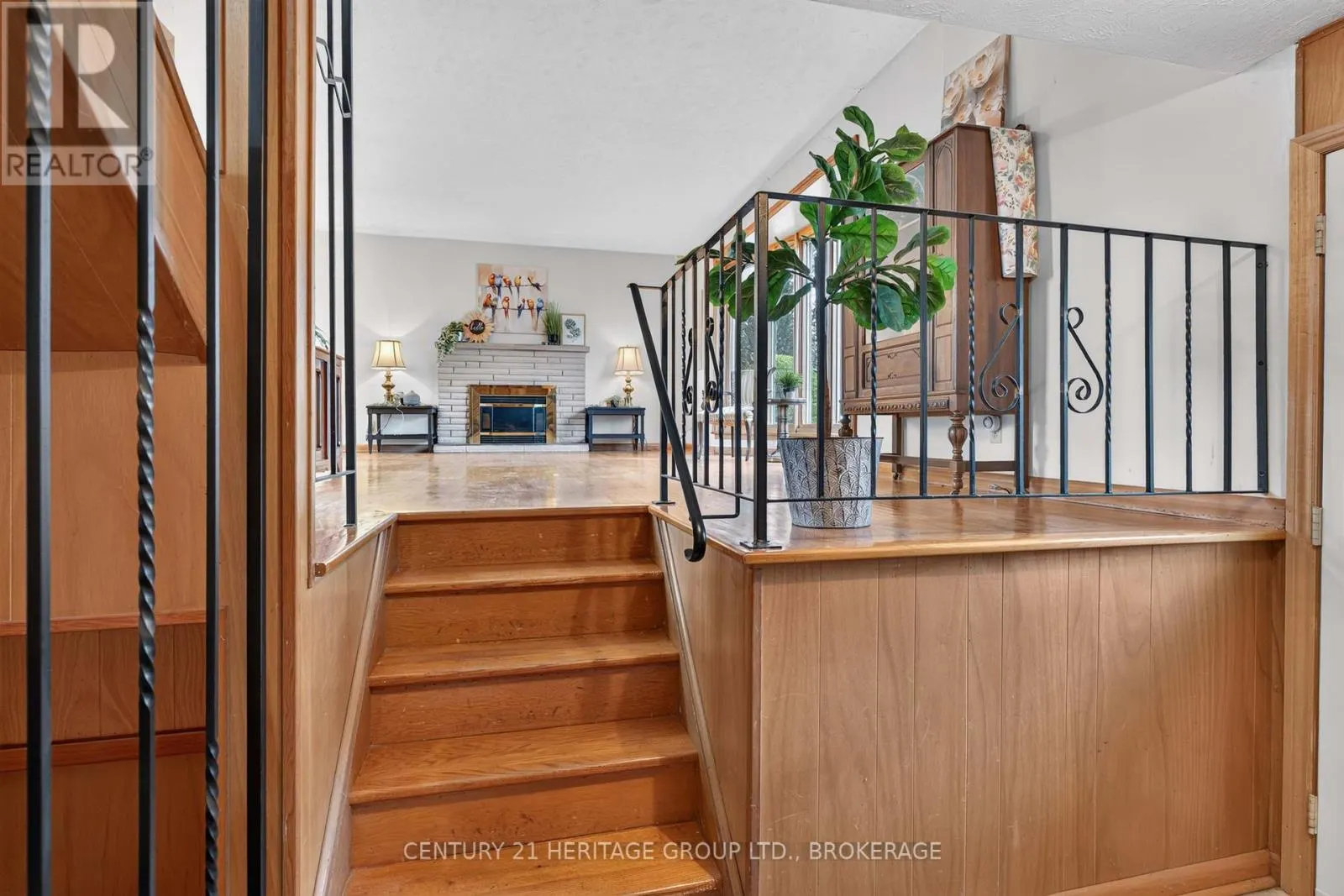 306 NORMAN ROGERS DRIVE