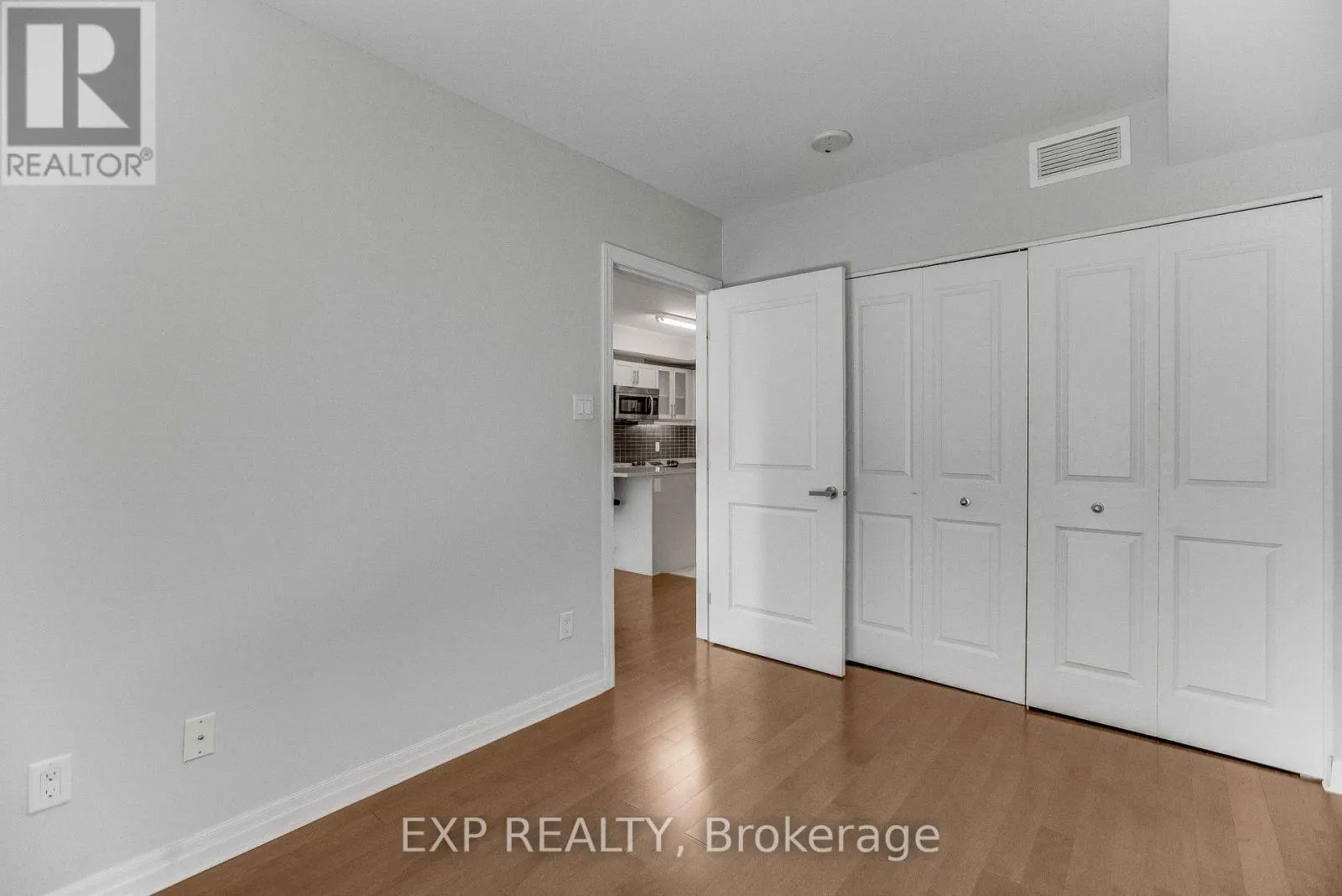405 - 195 BESSERER STREET