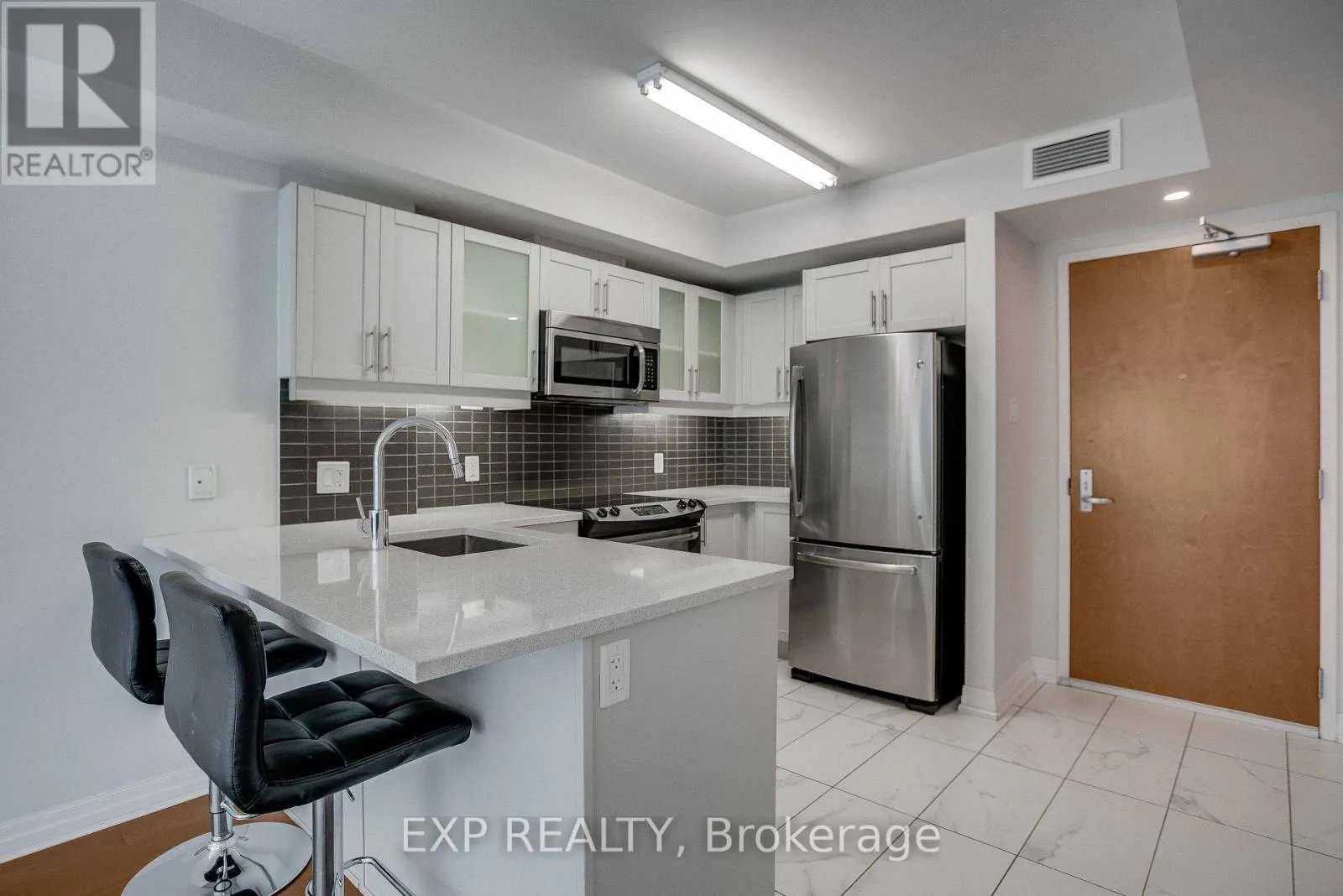 405 - 195 BESSERER STREET