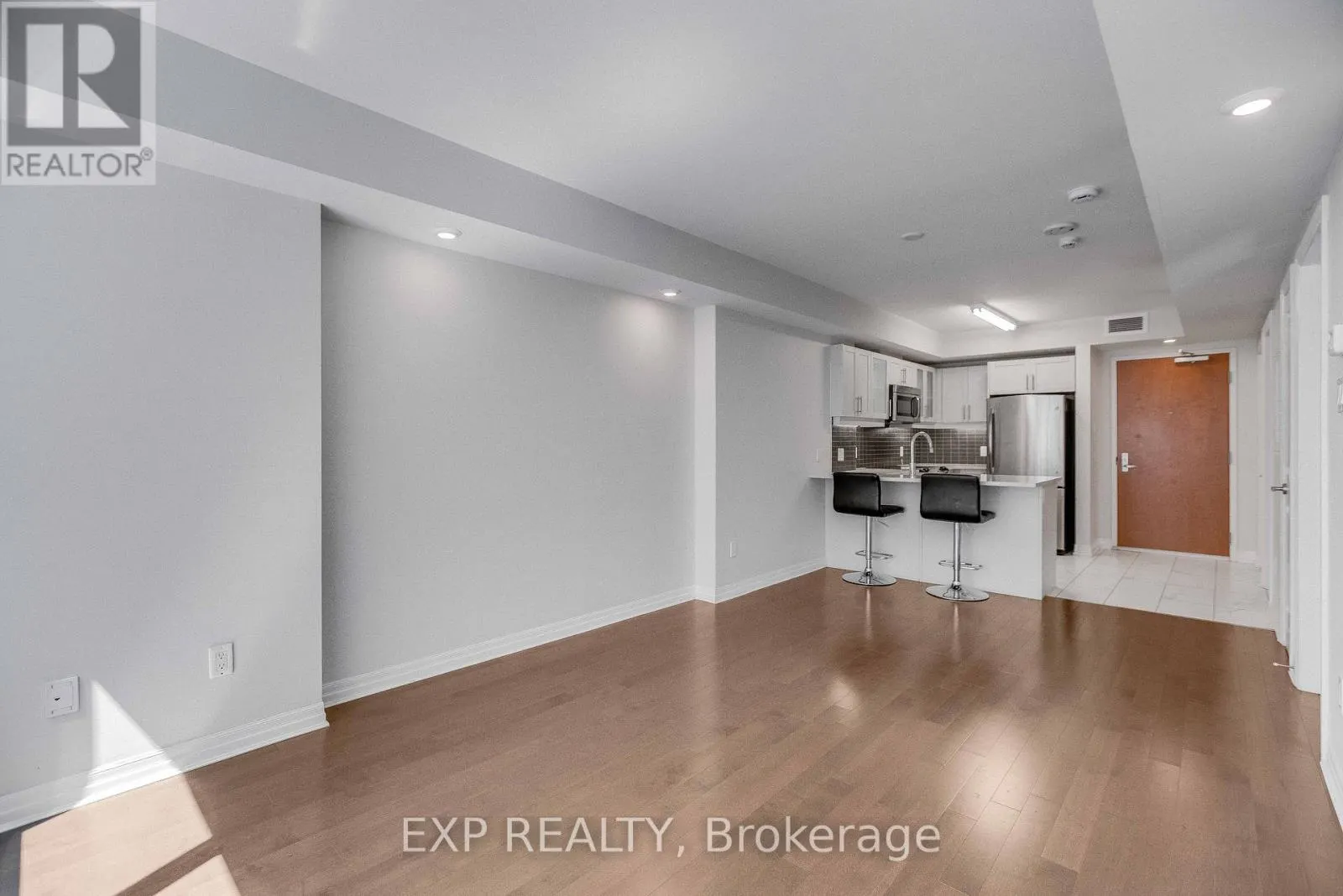 405 - 195 BESSERER STREET