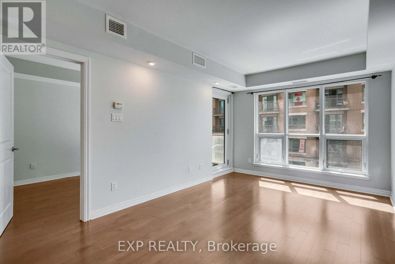 405 - 195 BESSERER STREET