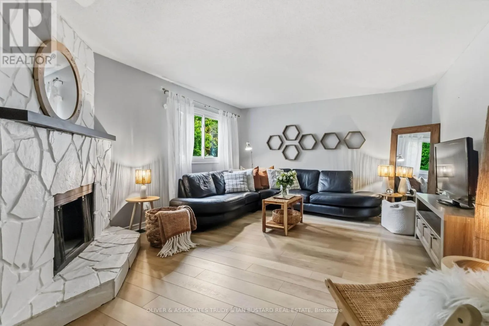 109 MCMASTER DRIVE E