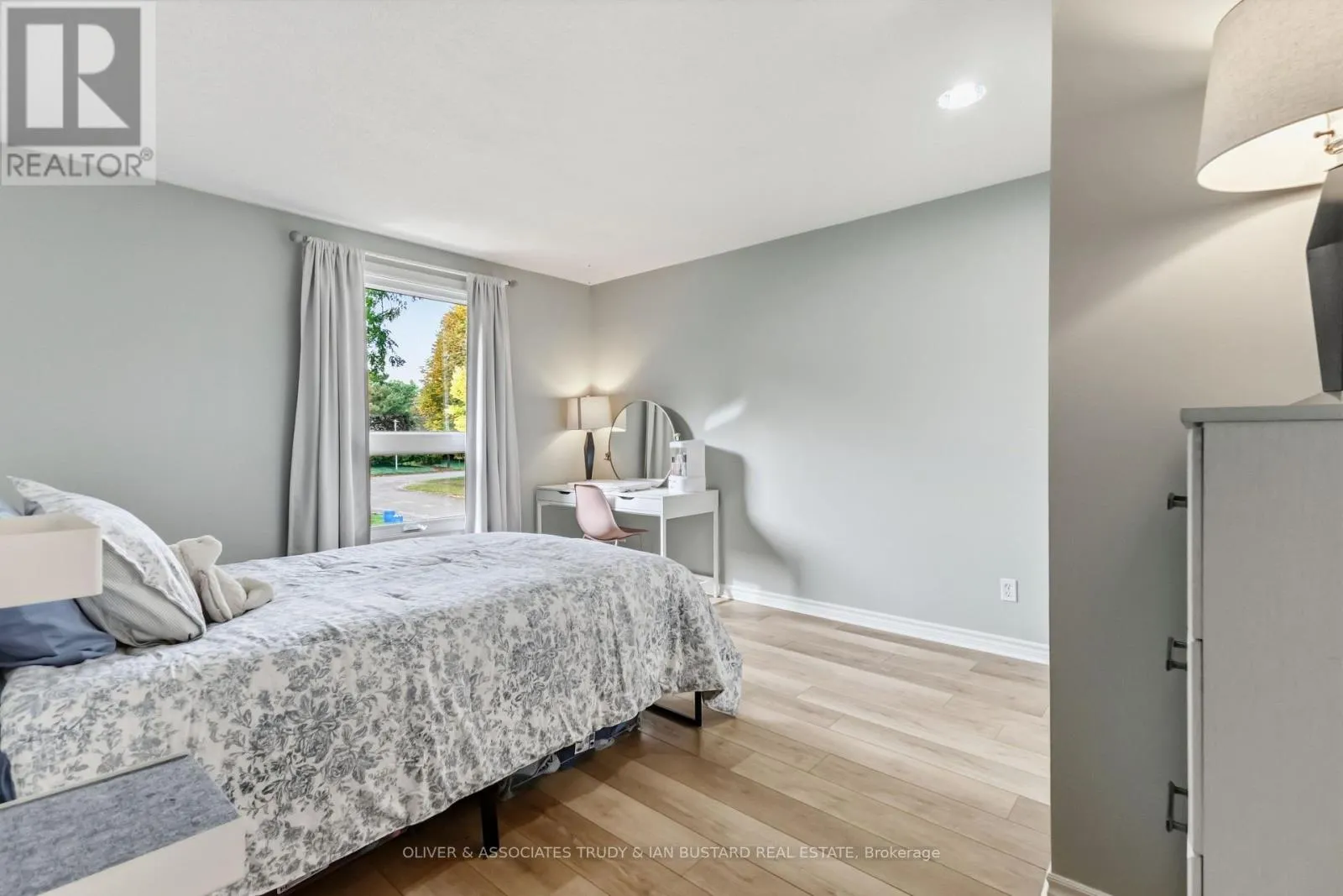 109 MCMASTER DRIVE E
