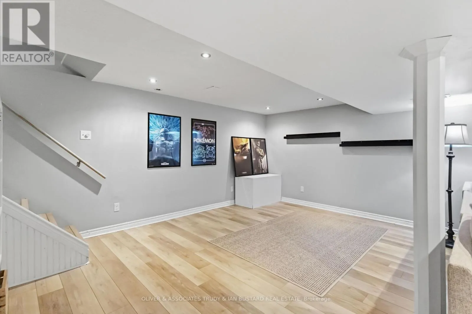 109 MCMASTER DRIVE E