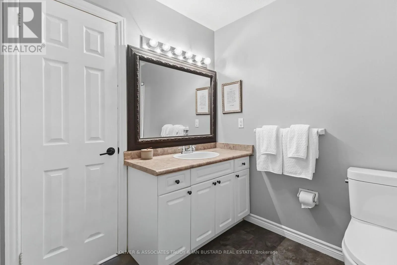 109 MCMASTER DRIVE E