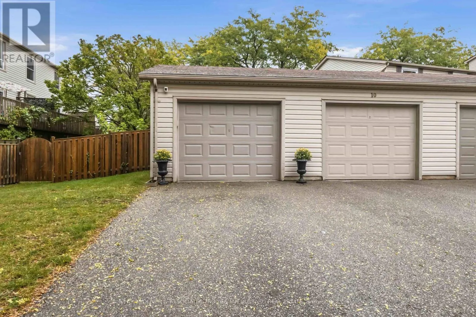 109 MCMASTER DRIVE E