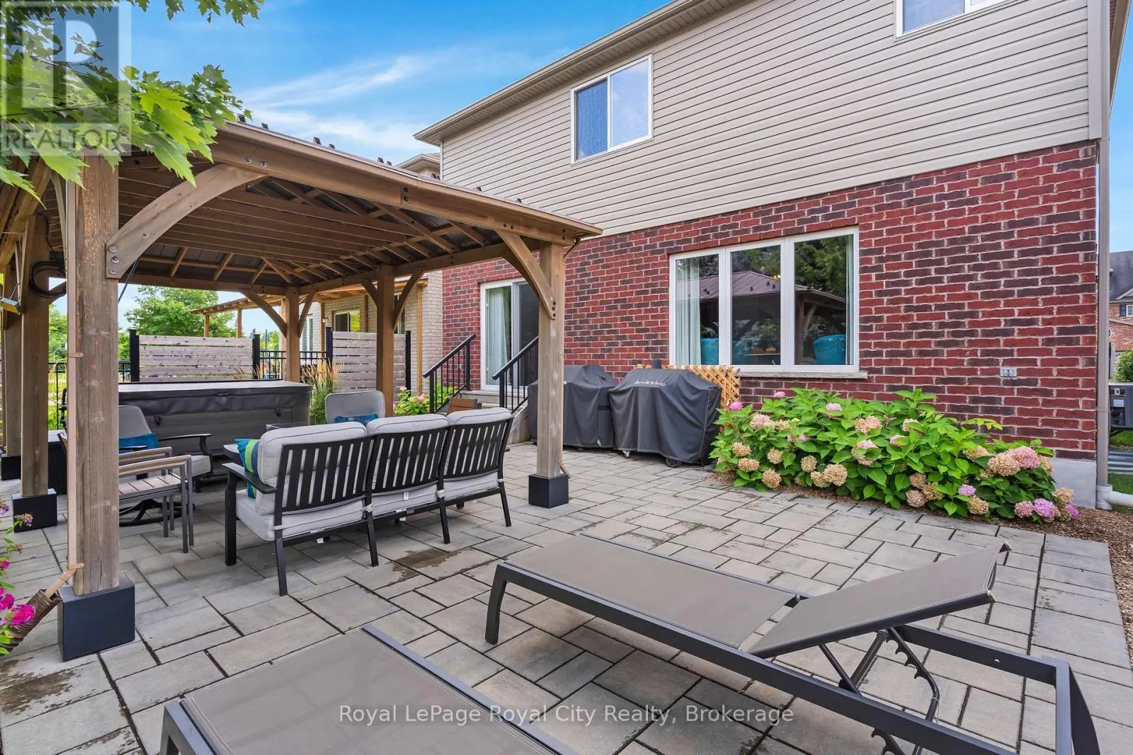96 TIMBER CREEK CRESCENT