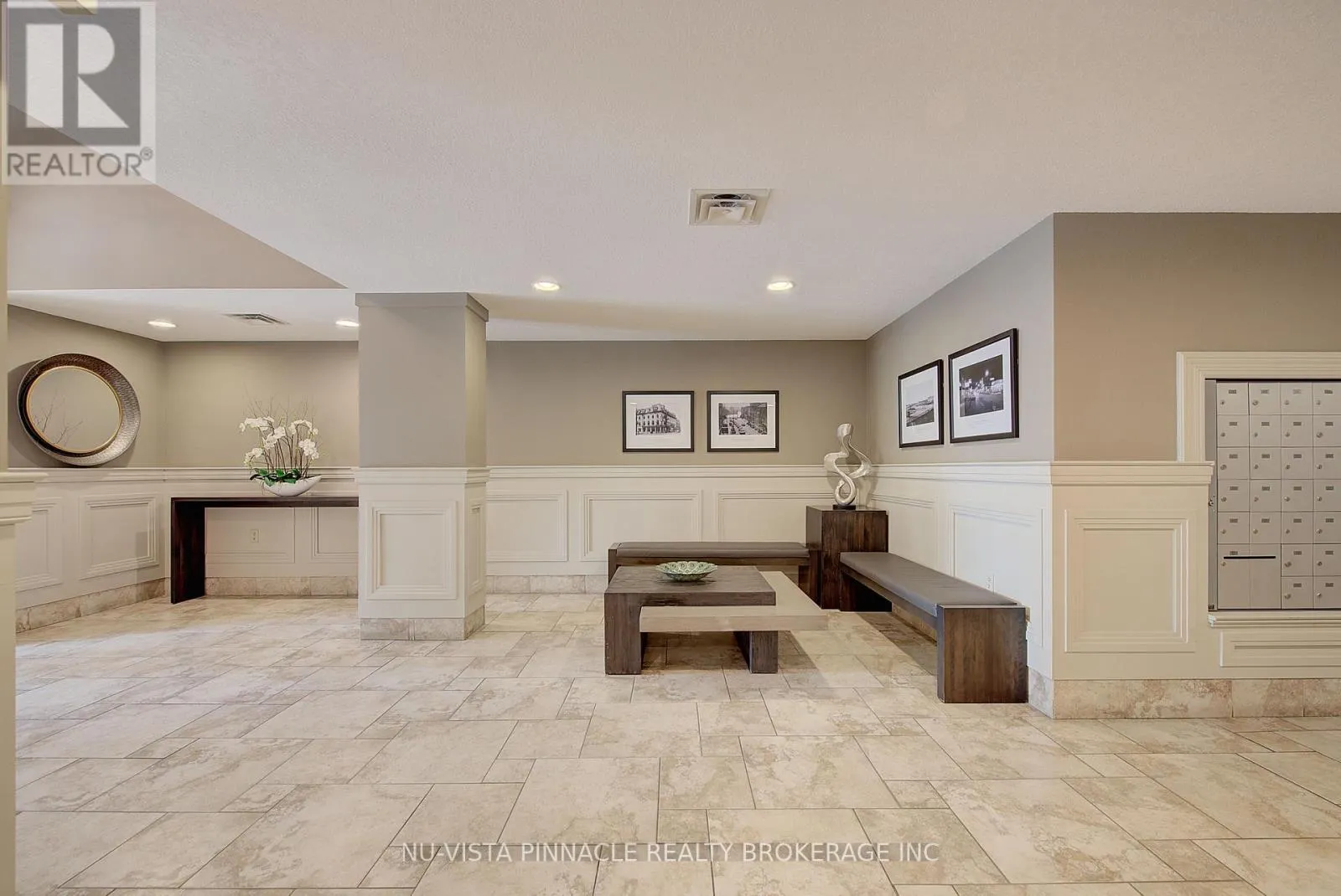 1203 - 250 PALL MALL STREET #1203