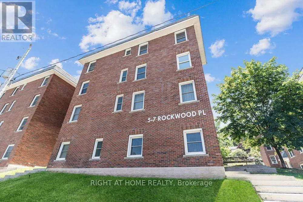 14 - 5 ROCKWOOD PLACE