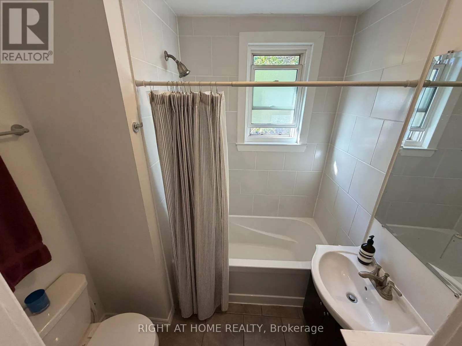 14 - 5 ROCKWOOD PLACE