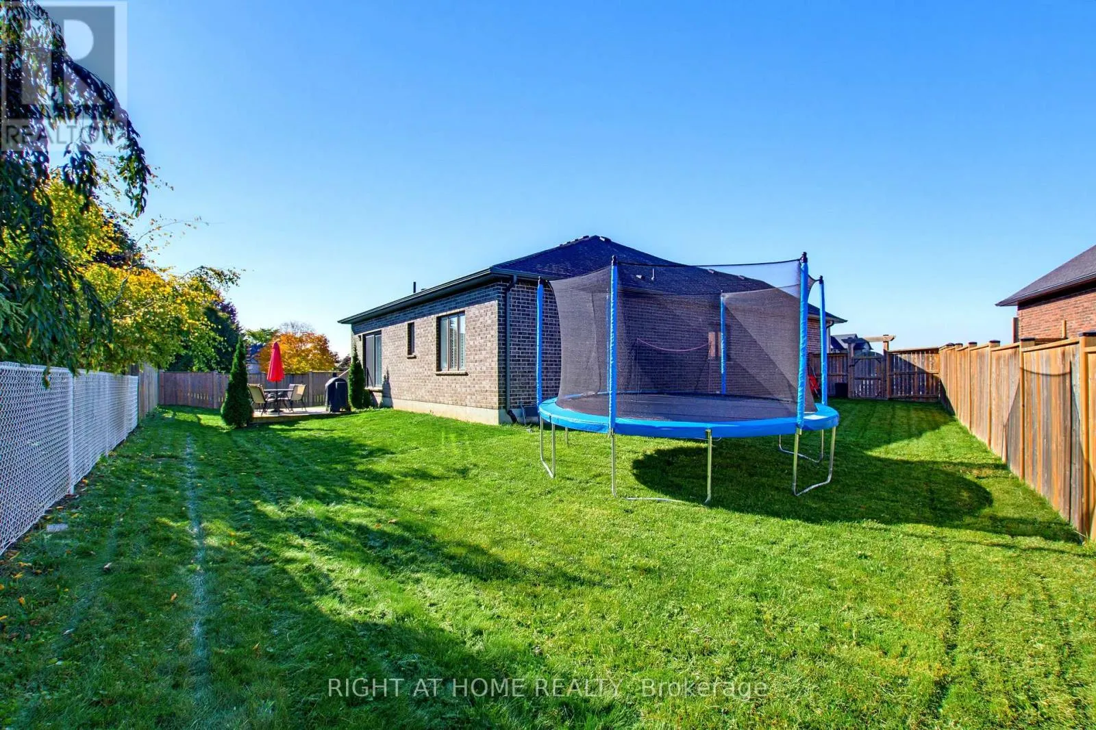 156 WINTERMUTE COURT E