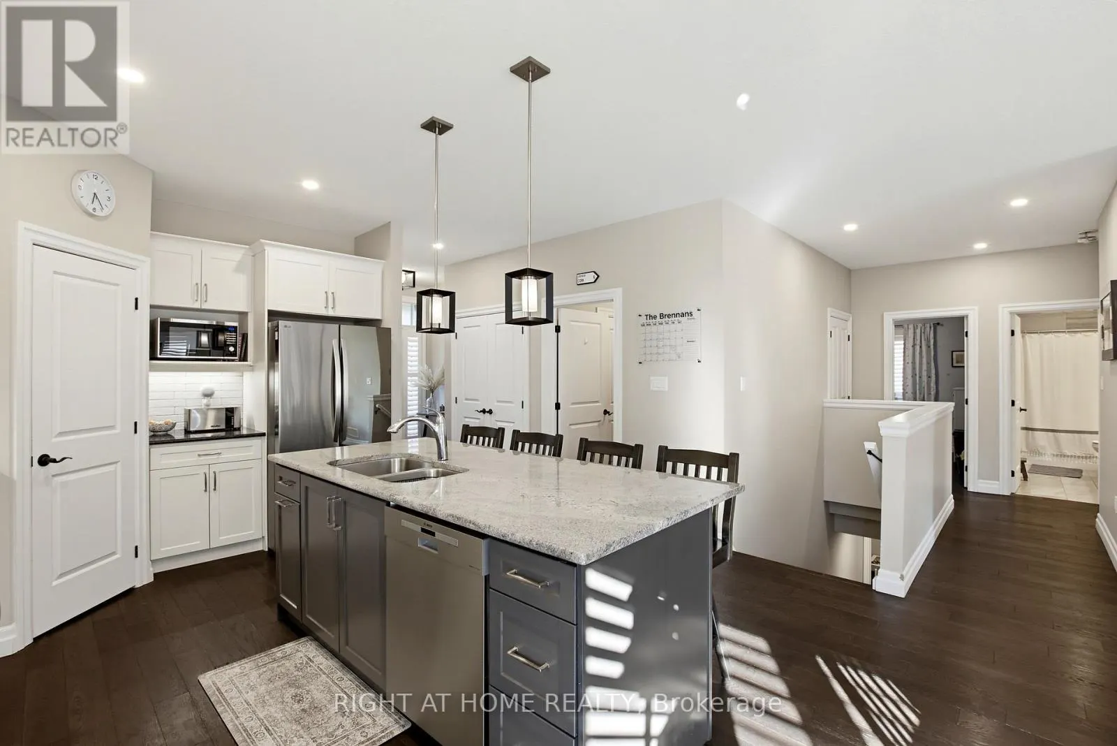 156 WINTERMUTE COURT E