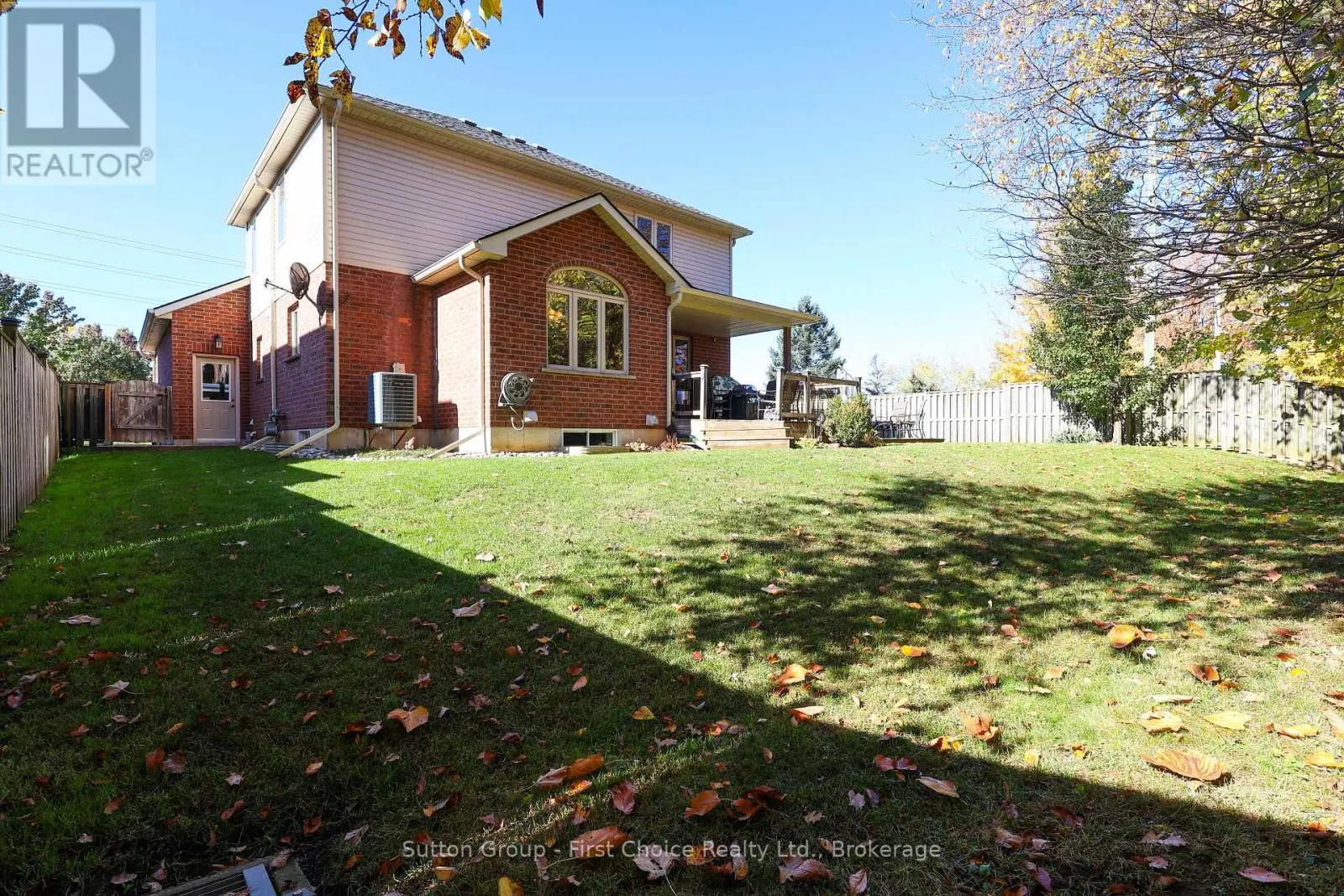 5 FAIRFIELD DRIVE
