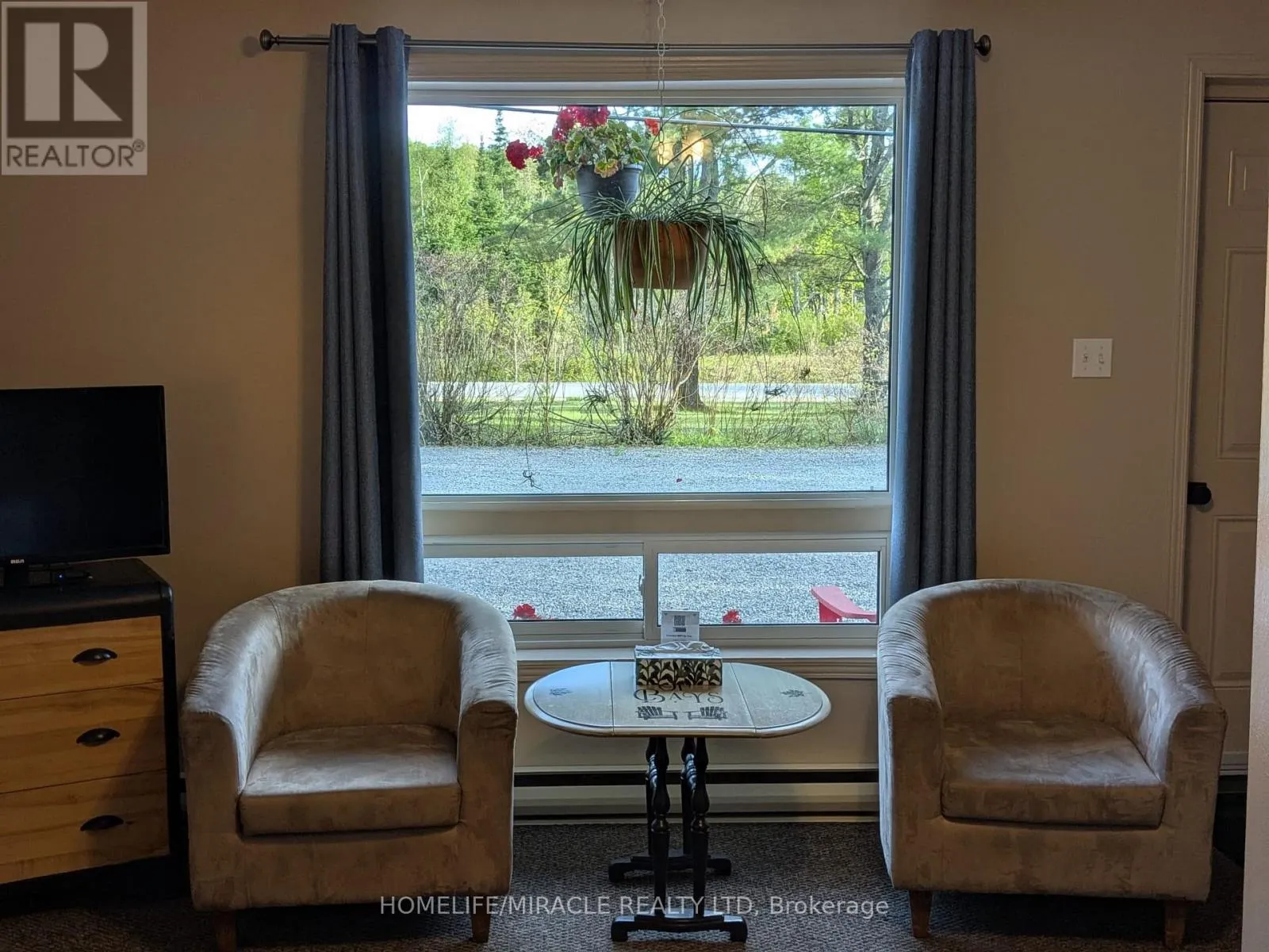 2801 HIGHWAY 60 ROAD