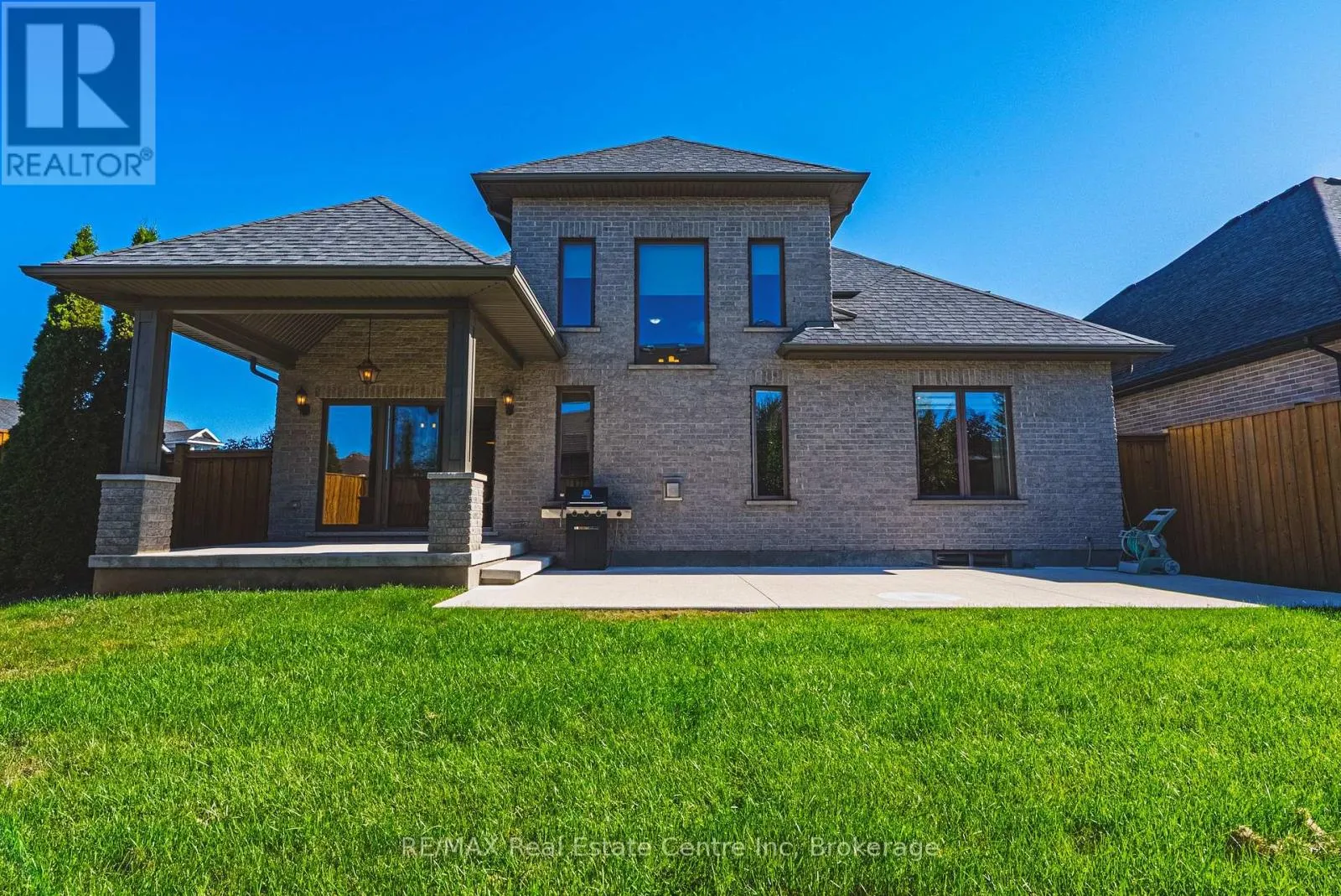 41 ZADUK PLACE