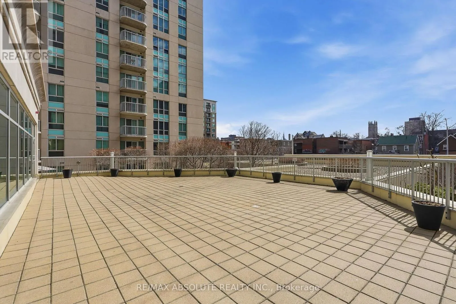 2205 - 200 RIDEAU STREET