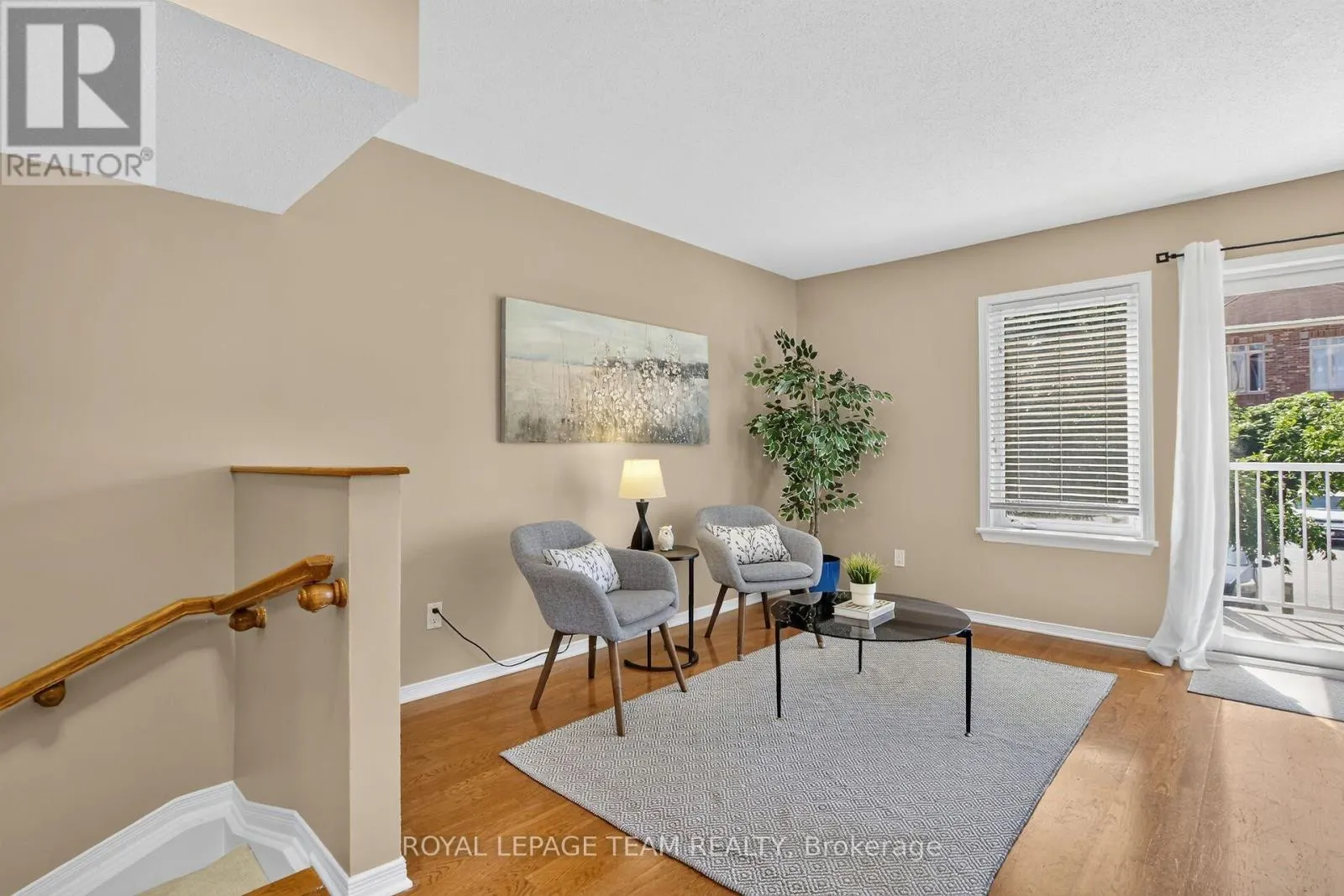 255 DEERCROFT AVENUE