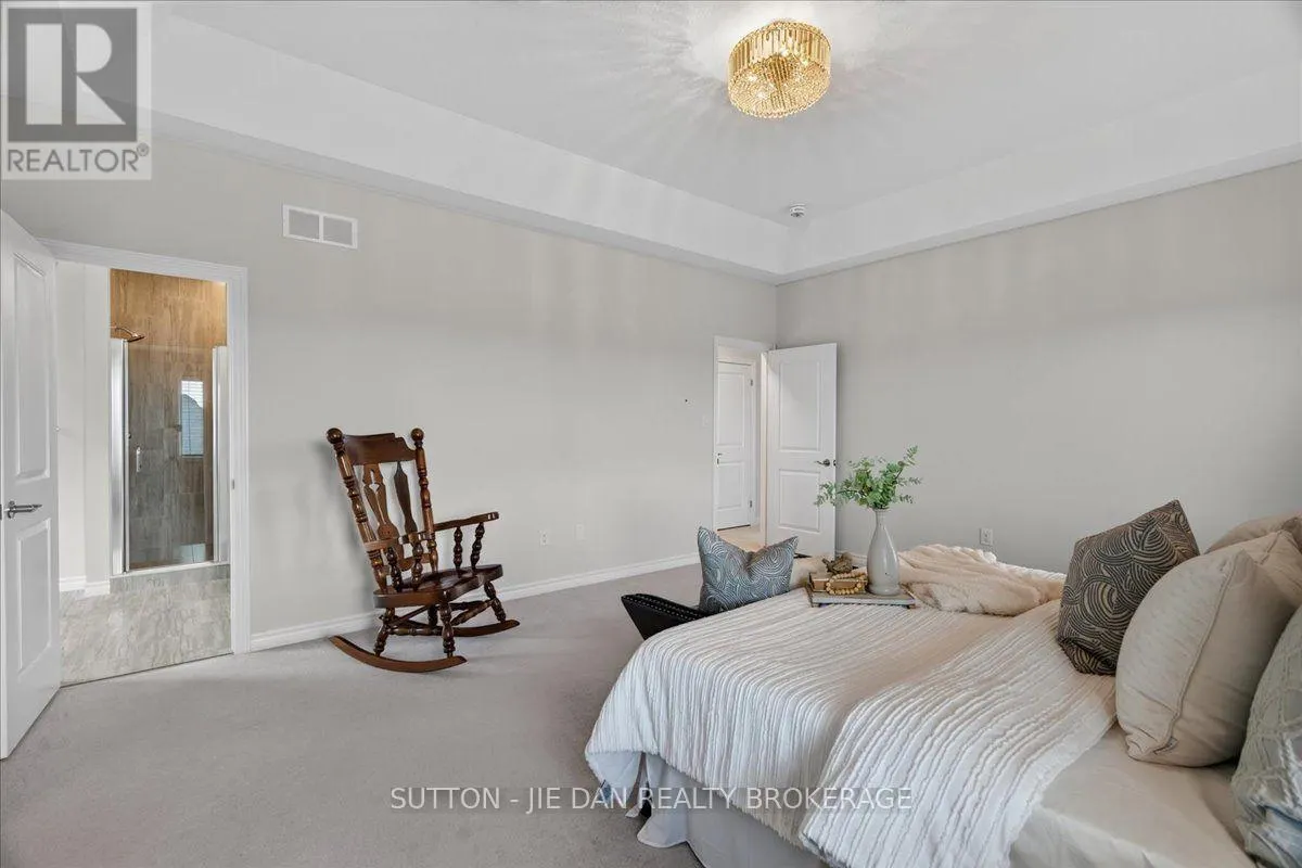 2361 TORREY PINES WAY