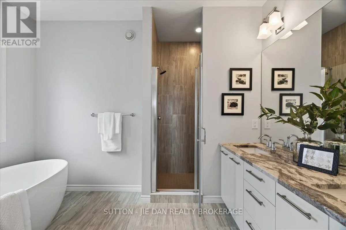 2361 TORREY PINES WAY