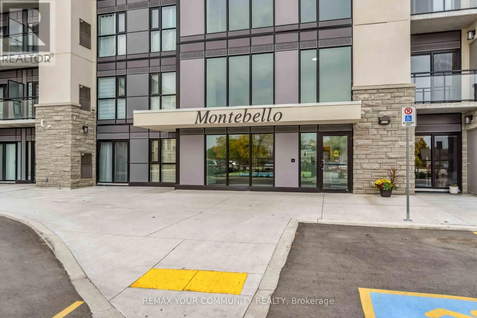UPPER PH04 - 50 HERRICK AVENUE
