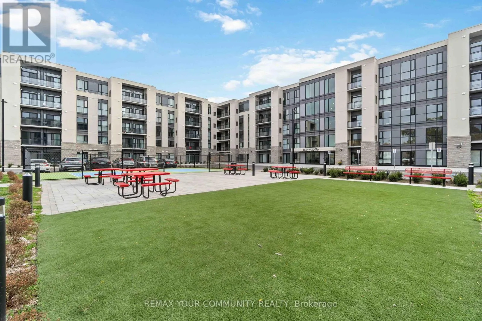 UPPER PH04 - 50 HERRICK AVENUE