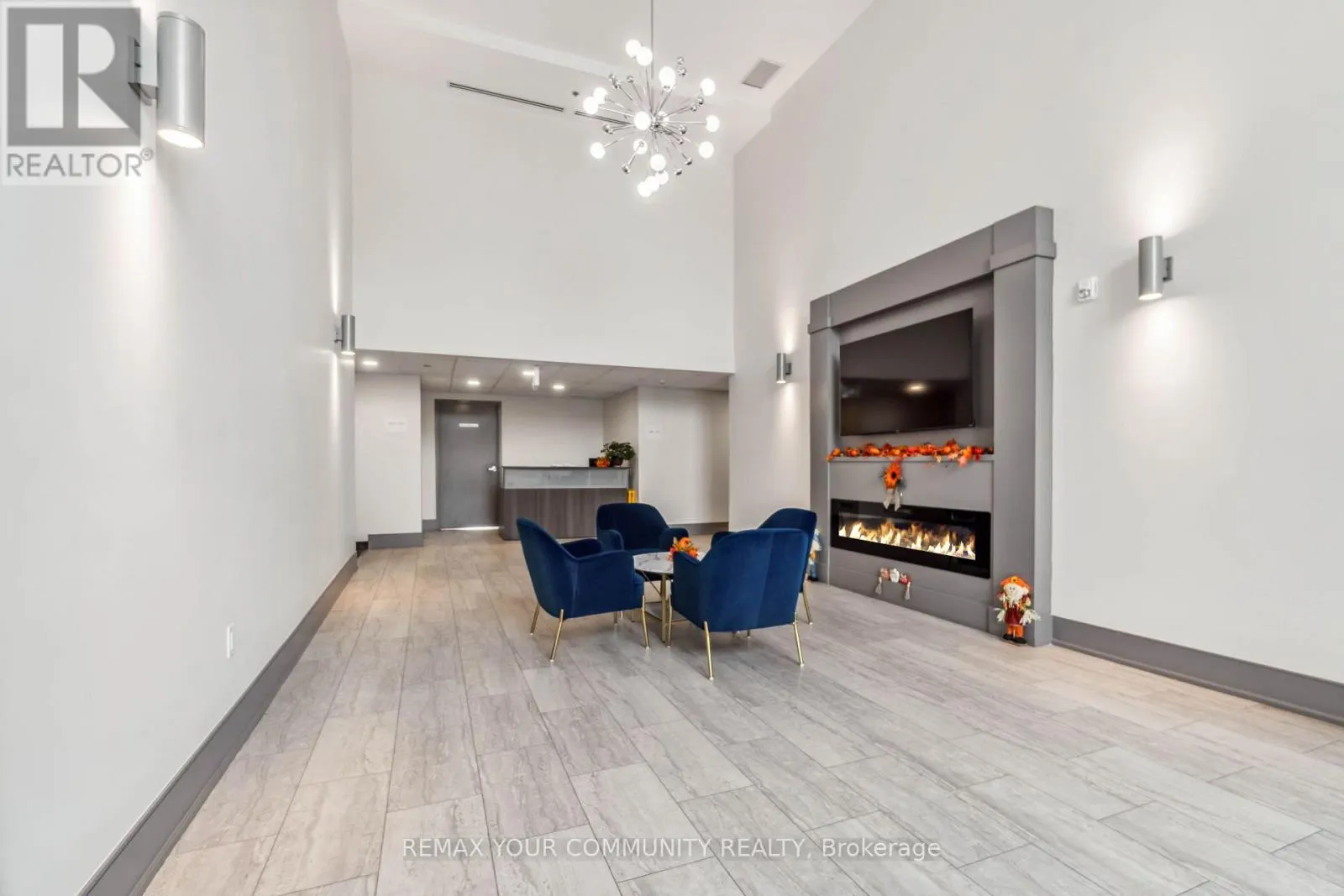 UPPER PH04 - 50 HERRICK AVENUE