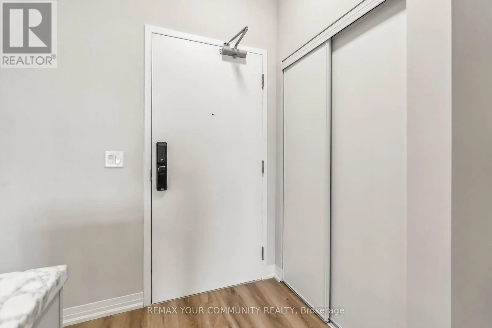 UPPER PH04 - 50 HERRICK AVENUE