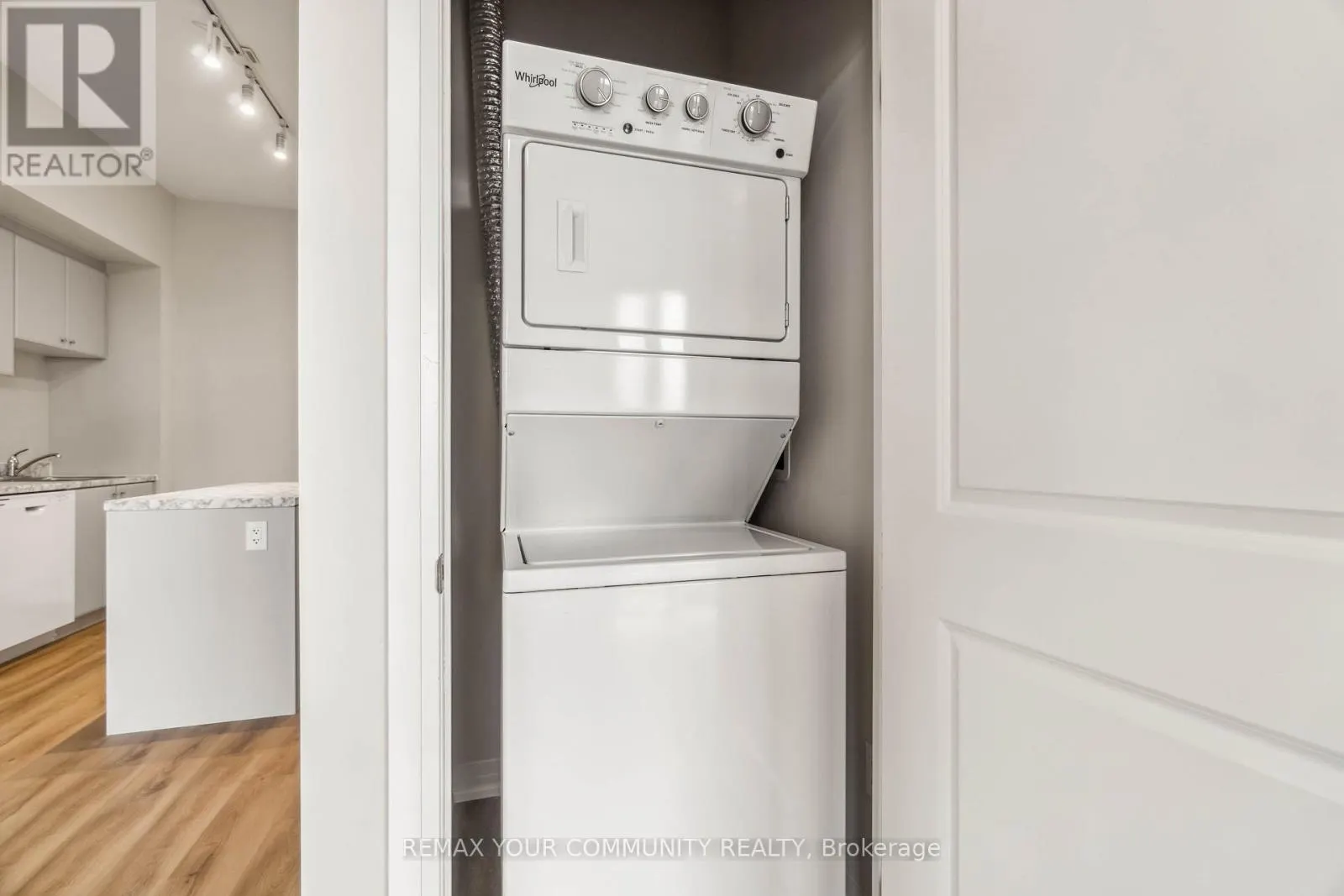 UPPER PH04 - 50 HERRICK AVENUE