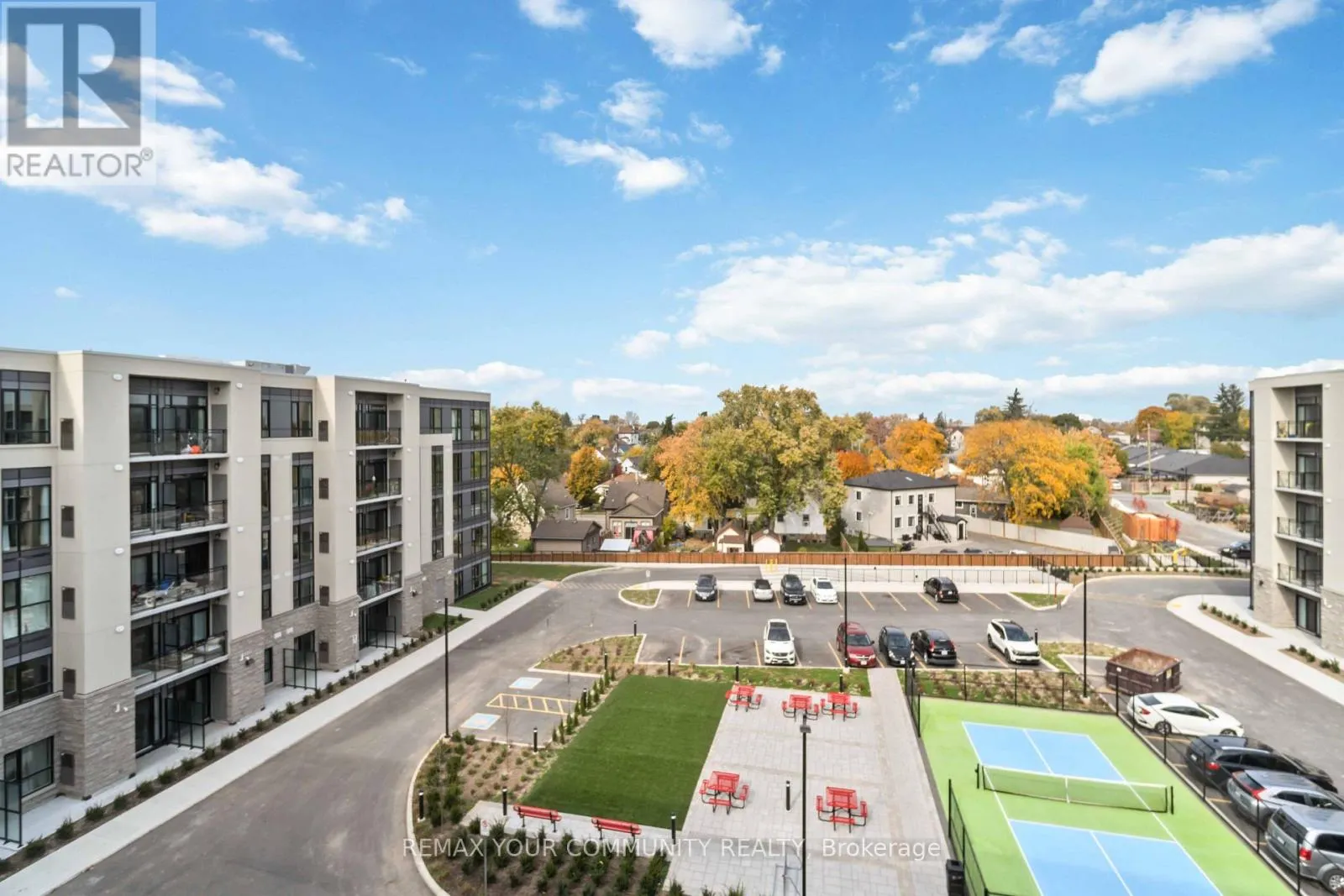 UPPER PH04 - 50 HERRICK AVENUE