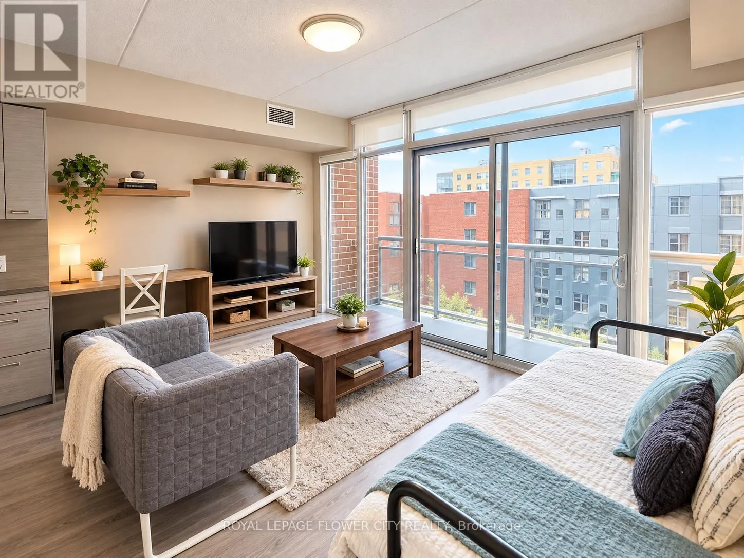619 - 308 LESTER STREET W