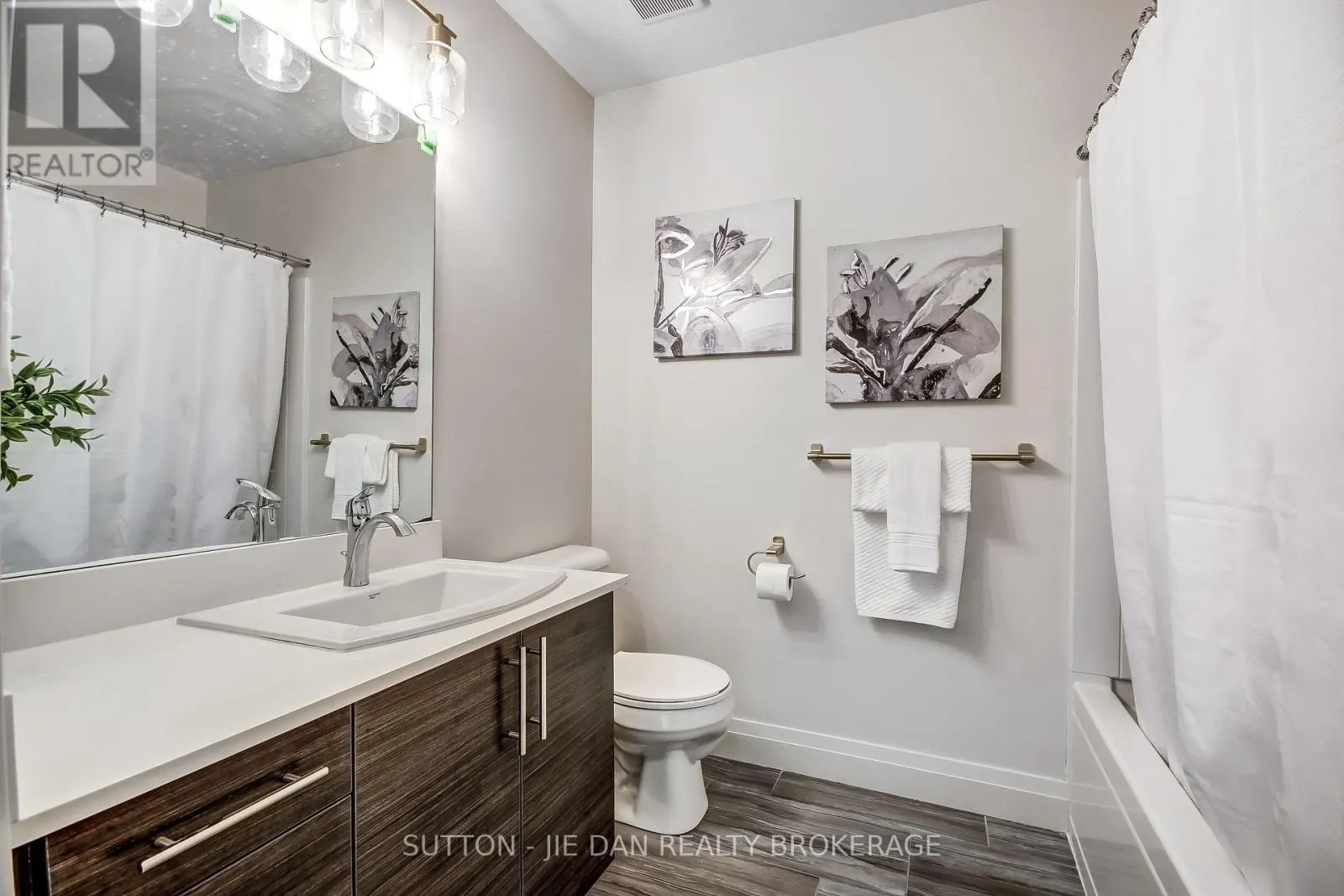 78 - 3025 SINGLETON AVENUE #78