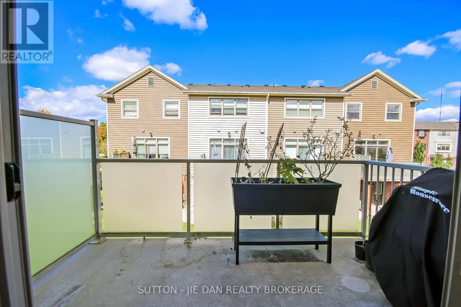 78 - 3025 SINGLETON AVENUE #78