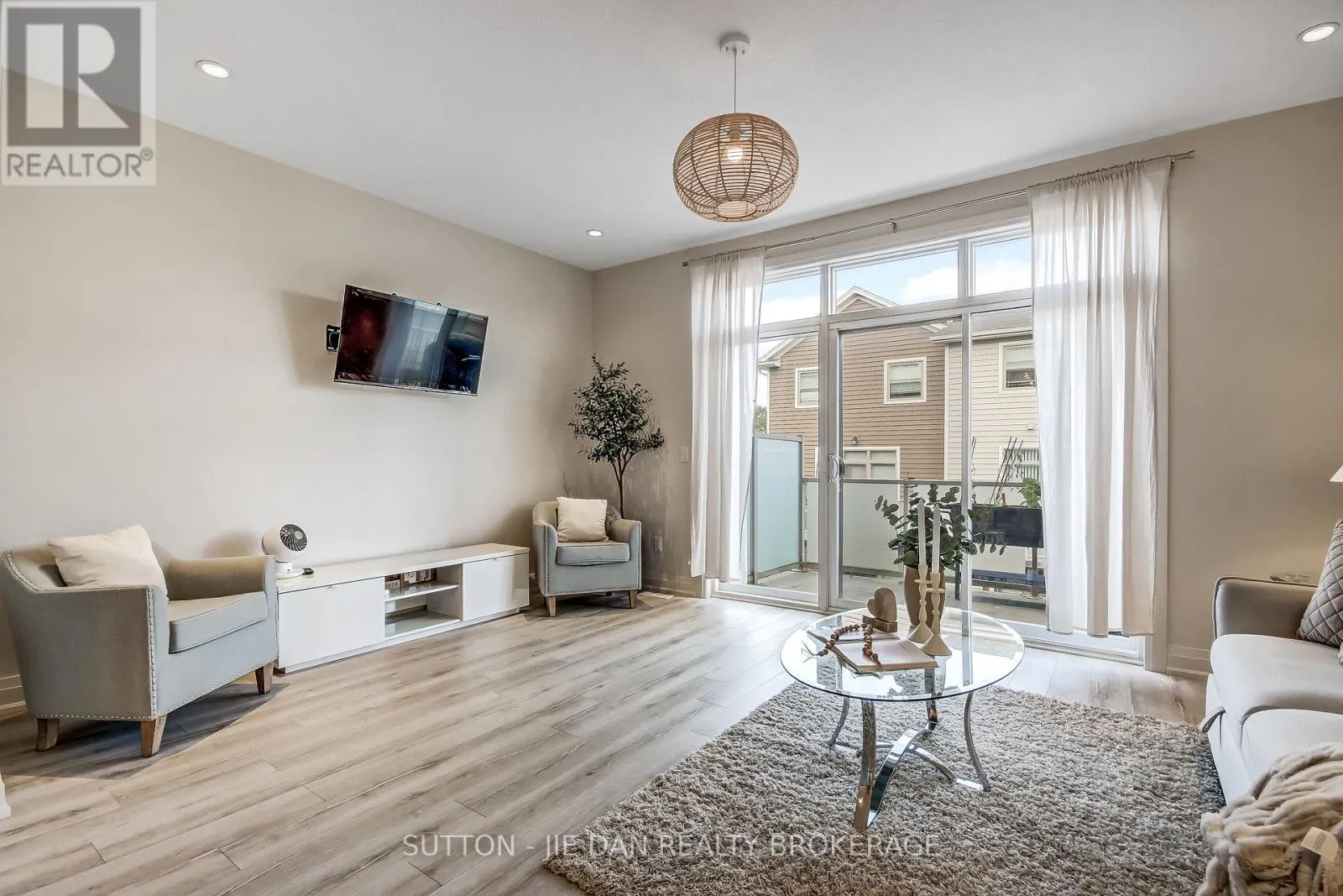 78 - 3025 SINGLETON AVENUE #78