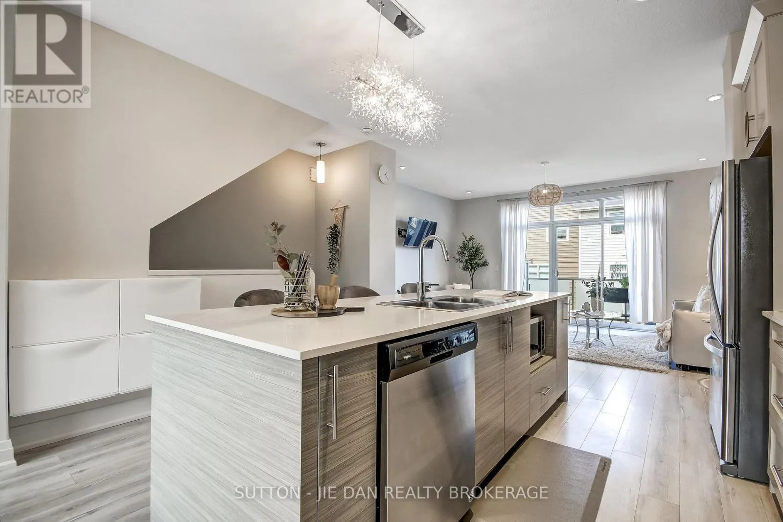78 - 3025 SINGLETON AVENUE #78
