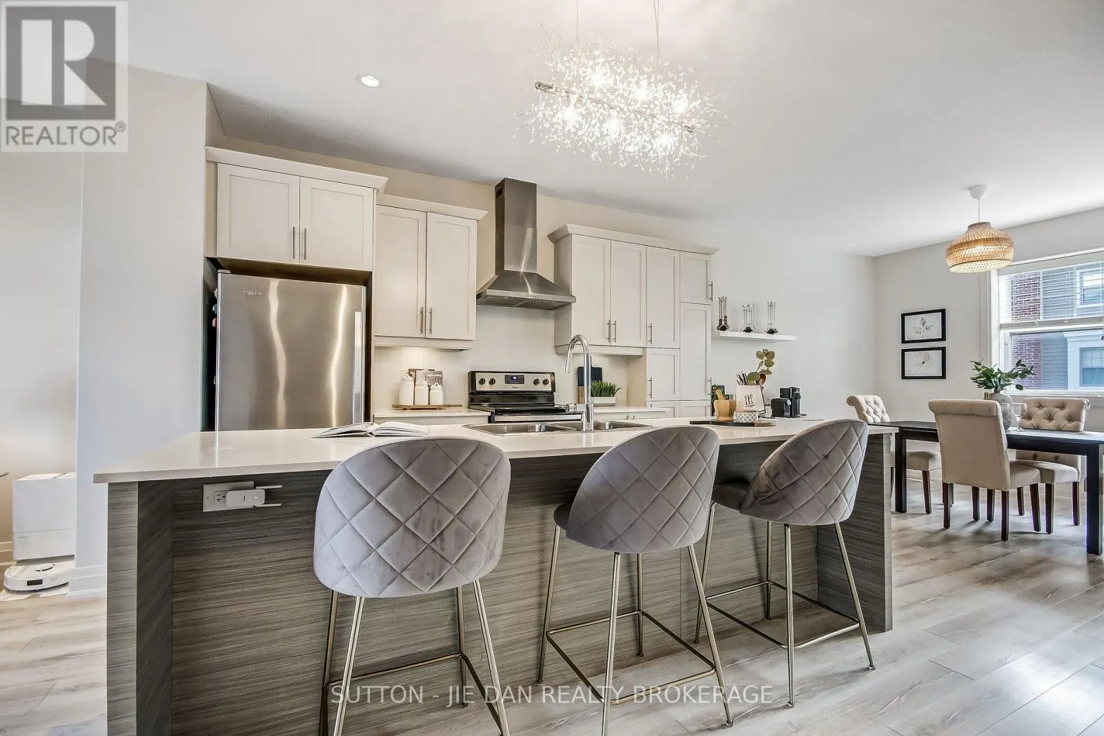 78 - 3025 SINGLETON AVENUE #78