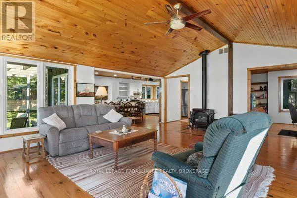89 PLEASURE POINT LANE