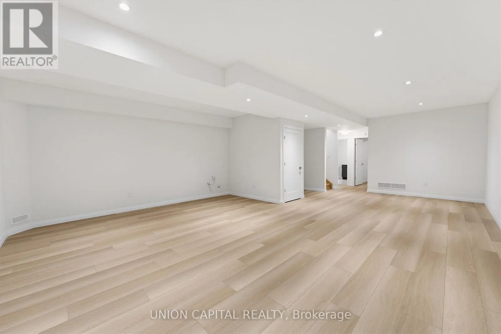 17 TOTTEN STREET