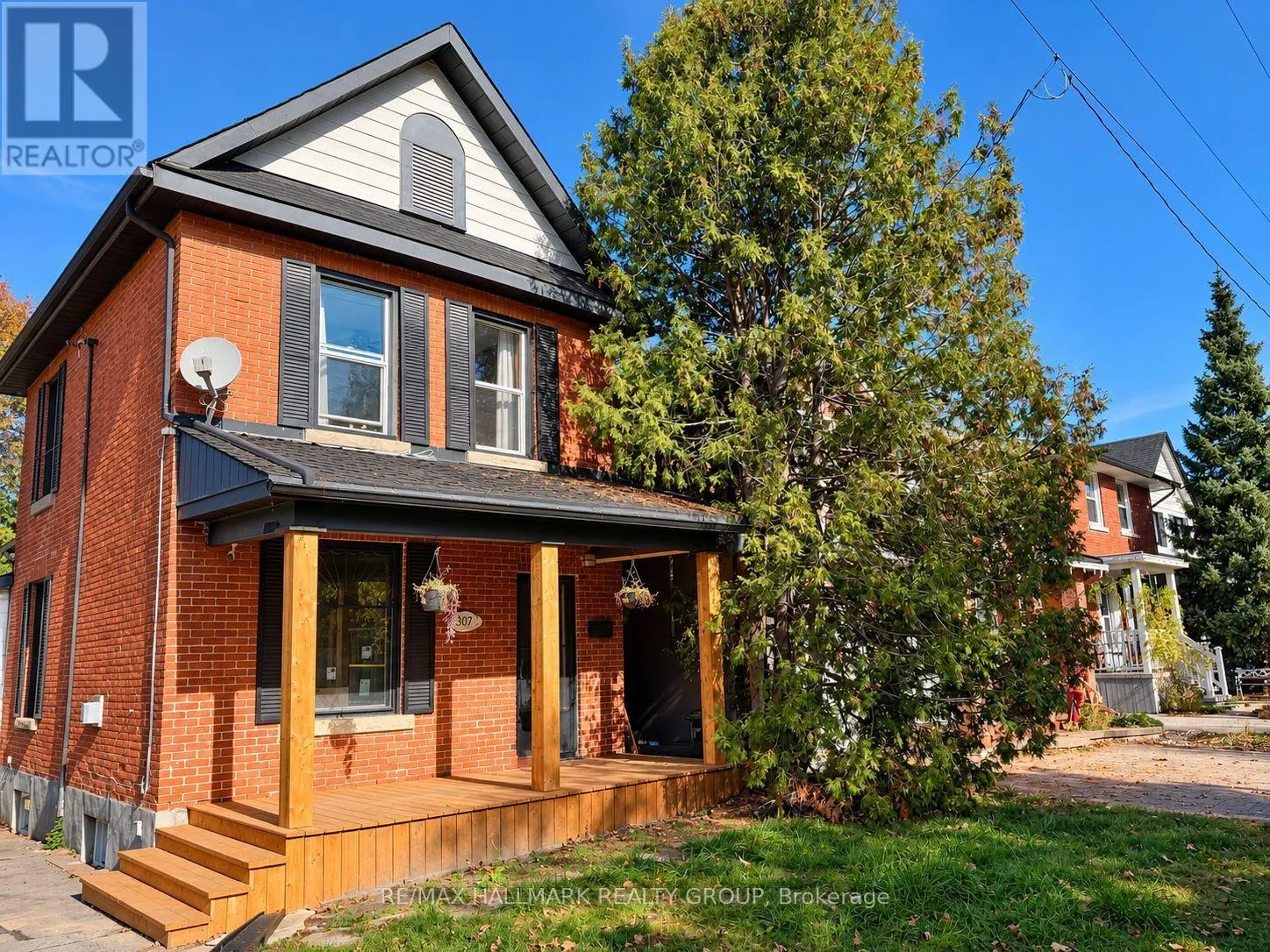 307 DUNCAIRN AVENUE