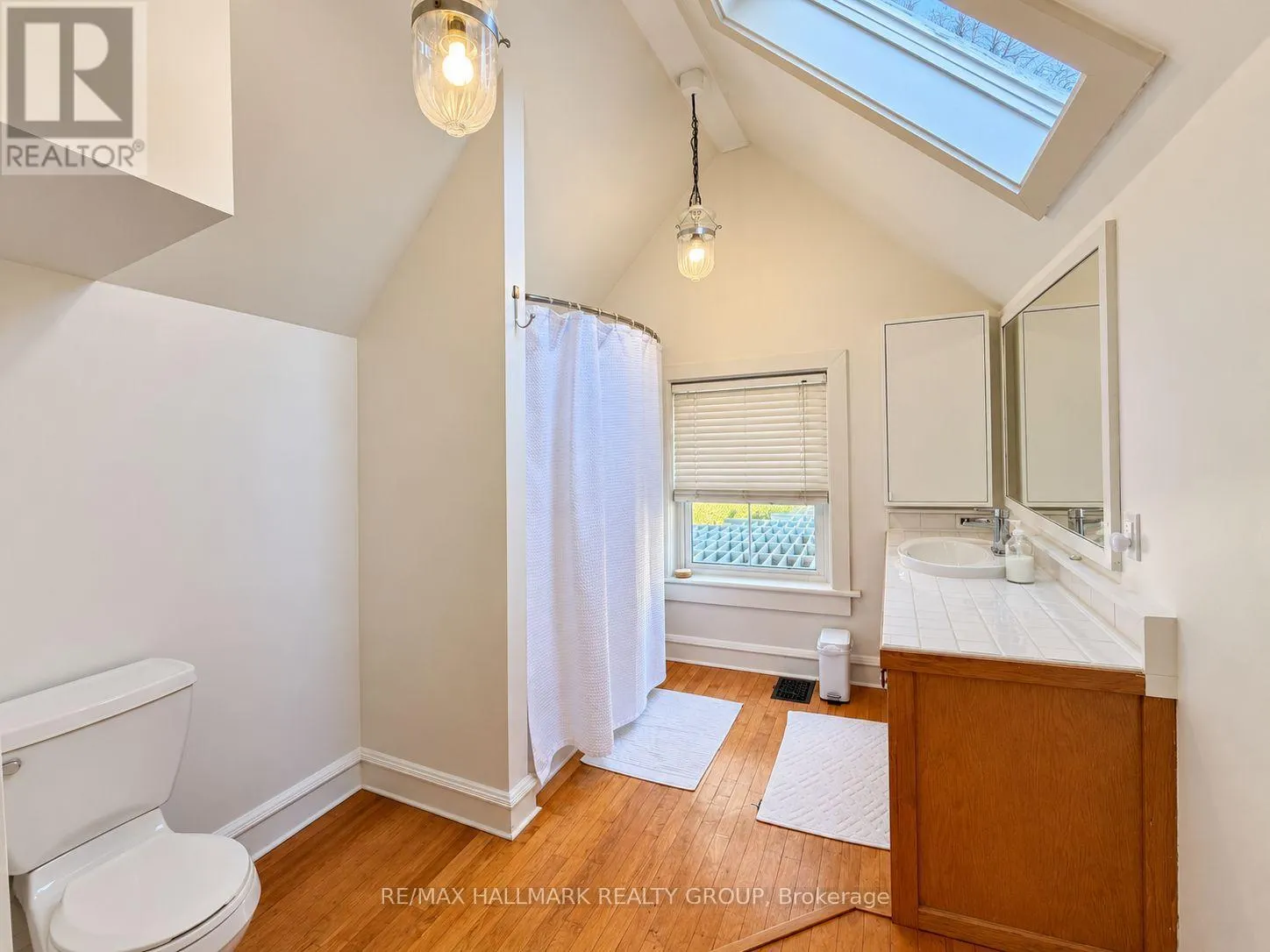 307 DUNCAIRN AVENUE