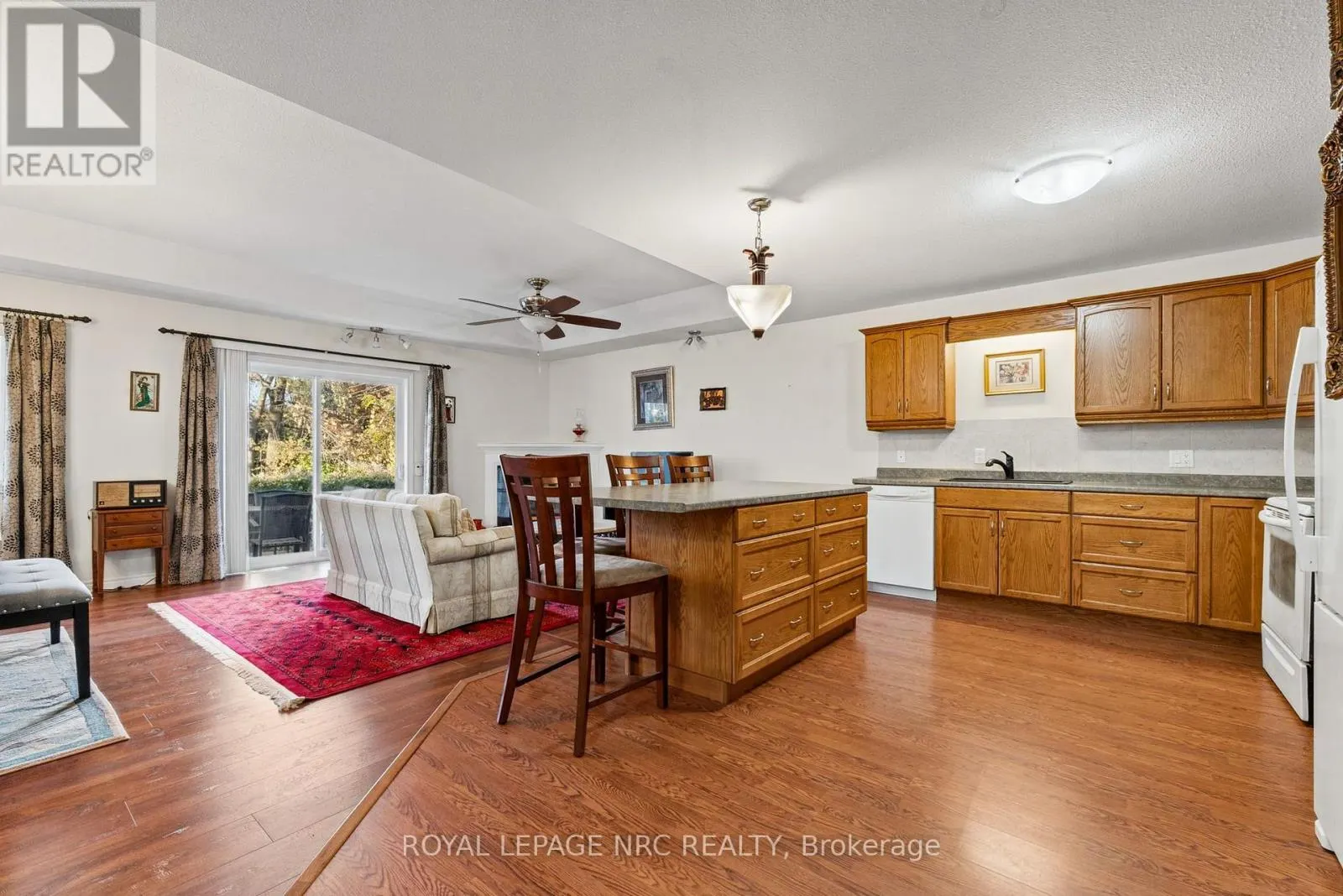 9 - 3730 DISHER STREET #9